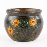 Armand MAES-PLATTEAU (XIX-XX) 'Cache Pot' Flemish Eartenware. Torhout. (H:17 x D:24 cm)