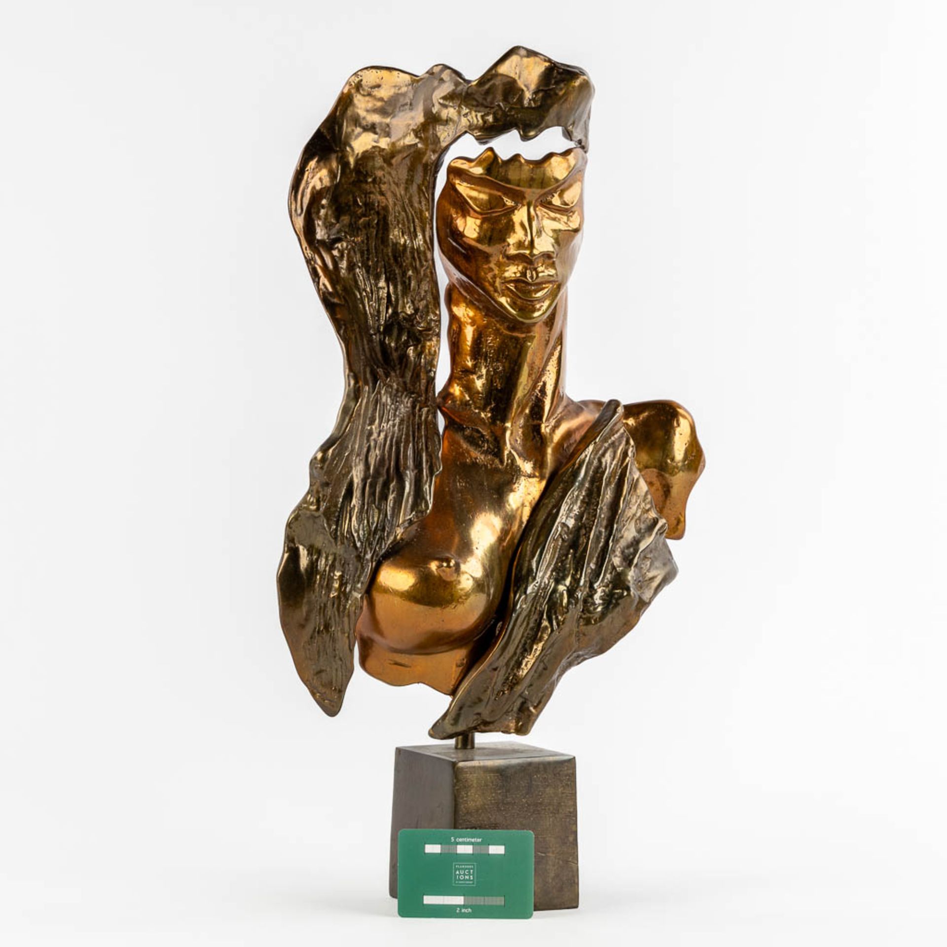 Yves LOHE (1947) 'Figure of a Lady' patinated bronze. (L:13 x W:29 x H:54 cm) - Image 2 of 10