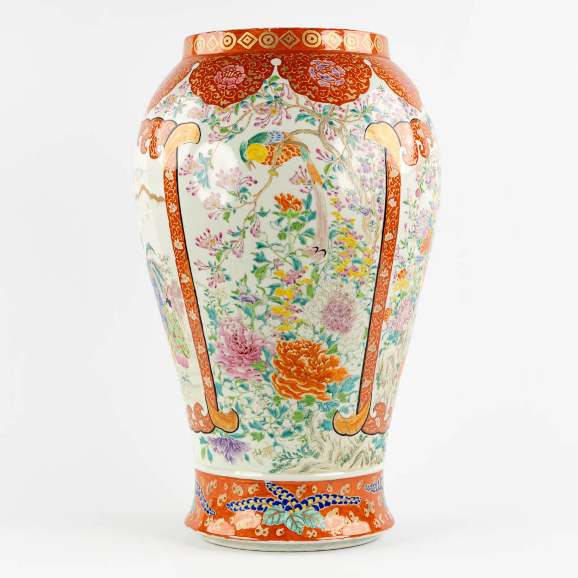 A large Japanese Kutani vase, decorated with fauna and flora. 19th C. (H:61 x D:38 cm) - Image 3 of 13