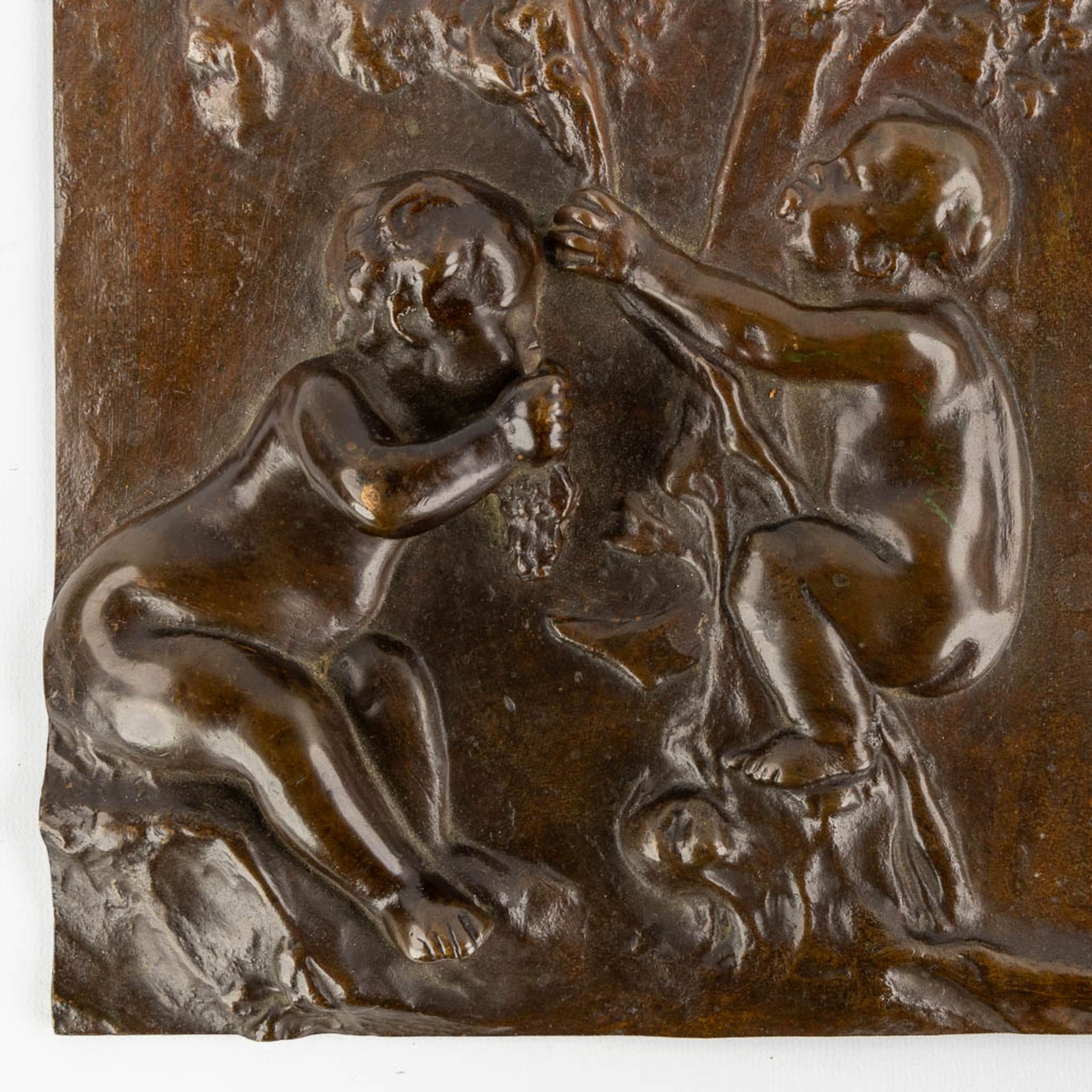 A Bacchanale scène with putti, patinated bronze plaque the manner of François Duquesnoy. 19th C. (W: - Image 4 of 8
