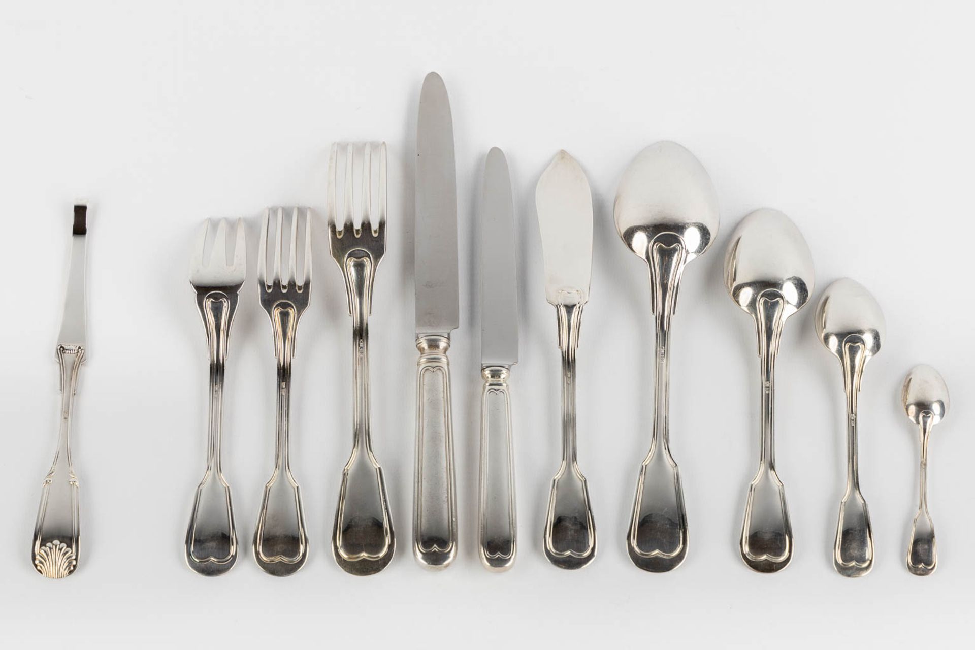 Bruno Wiskemann, 12-person, 136-piece silver-plated cutlery in a chest. (L:33 x W:50 x H:30 cm) - Image 9 of 16