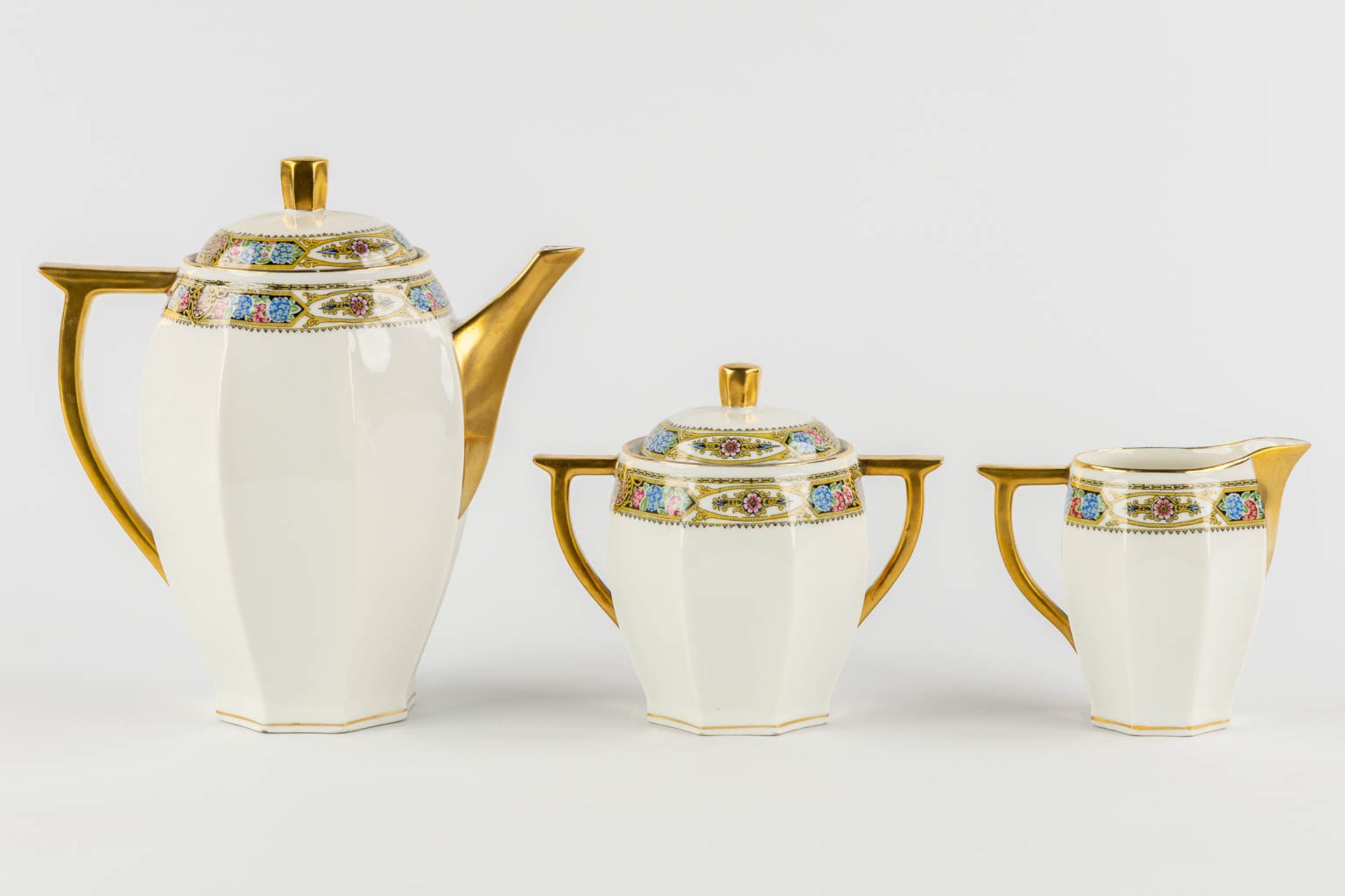 Robert Haviland, Limoges, a 23-piece coffee service. (L:13 x W:22 x H:24 cm) - Image 3 of 20