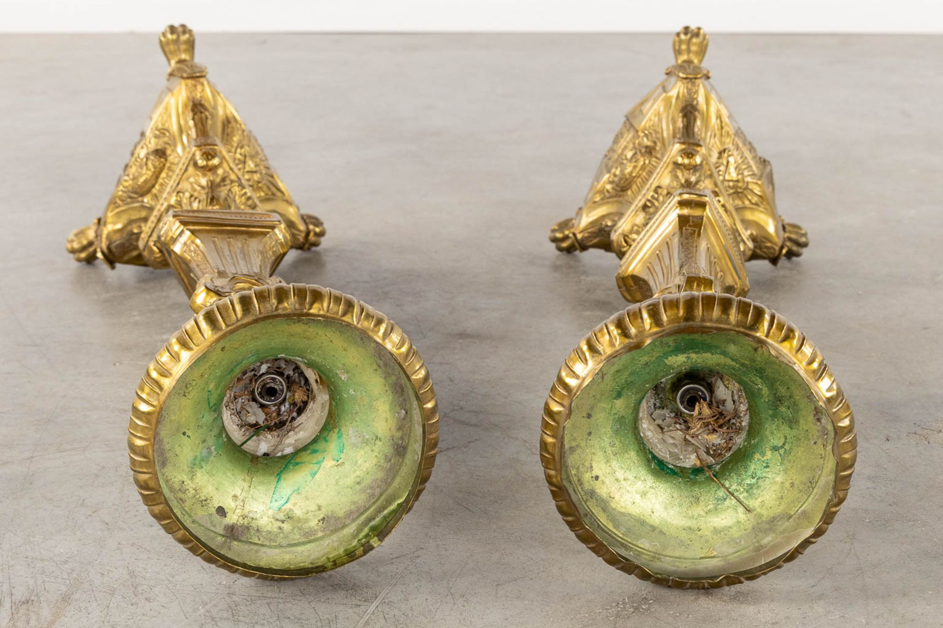 A pair of church candlesticks, brass. 19th C. (H:76 cm) - Image 13 of 13