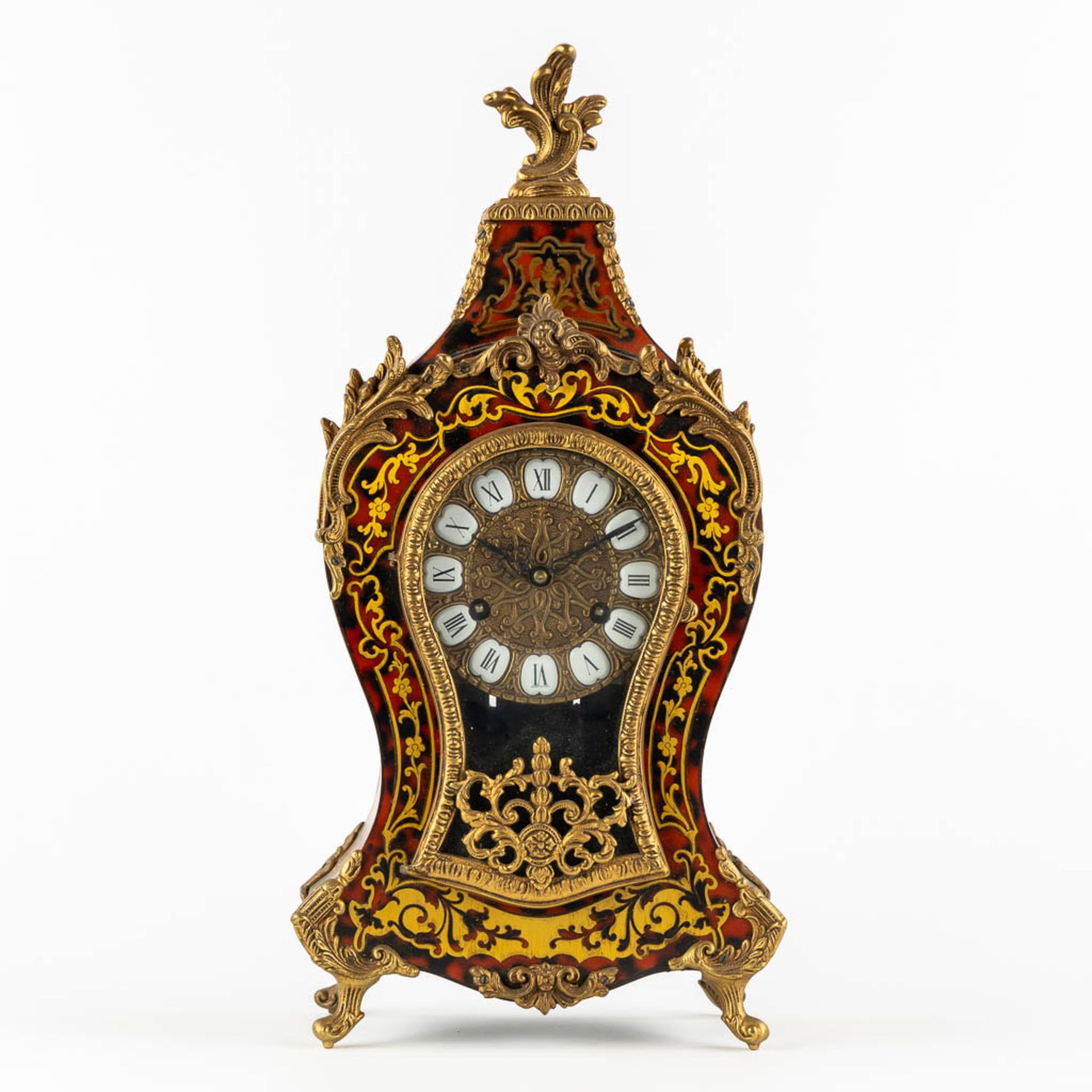 A mantle cartel clock, mounted with bronze in Napoleon 3 style, circa 1970. (L:12 x W:23 x H:47 cm) - Bild 3 aus 10