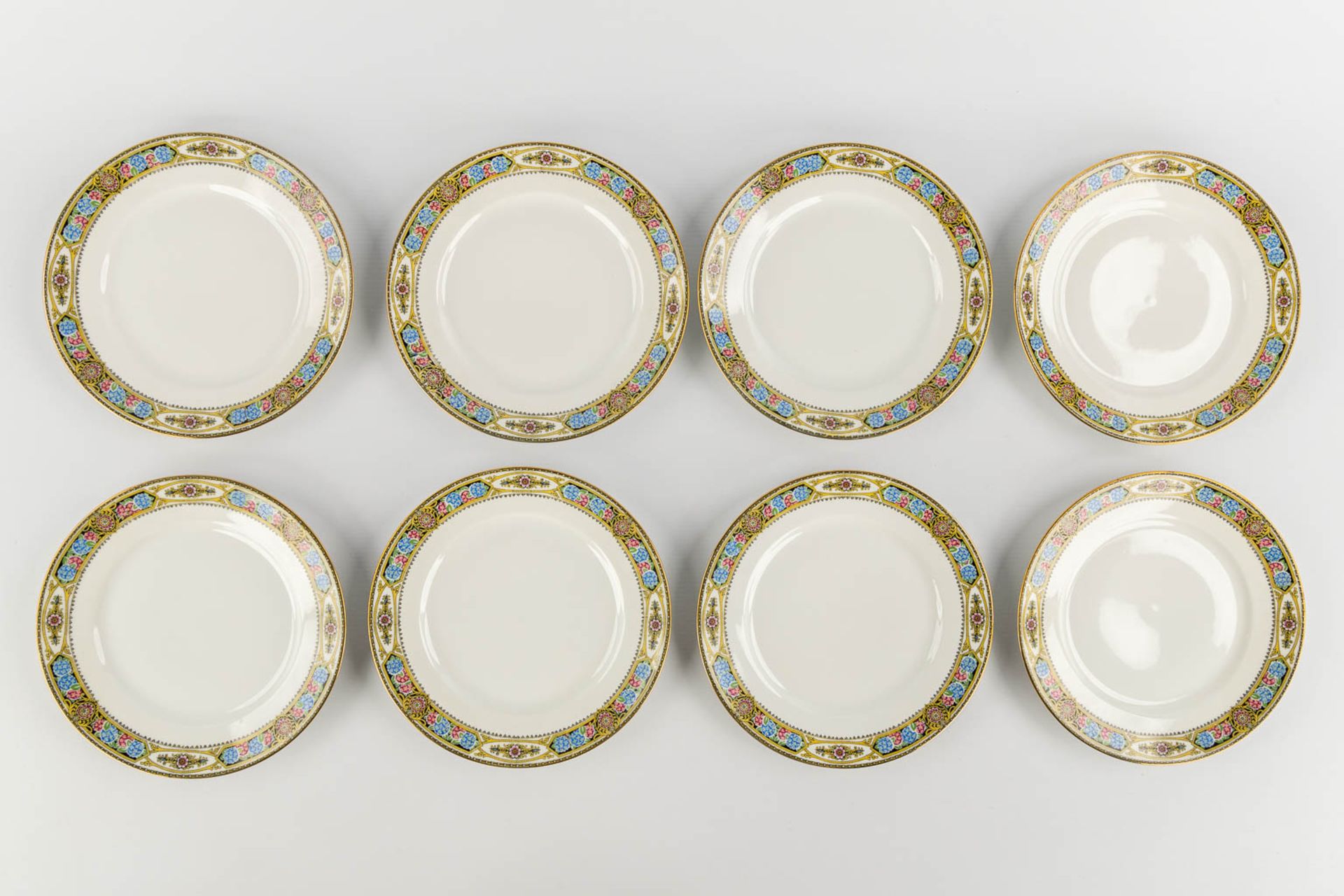 Robert Haviland, Limoges, a 23-piece coffee service. (L:13 x W:22 x H:24 cm) - Image 11 of 20