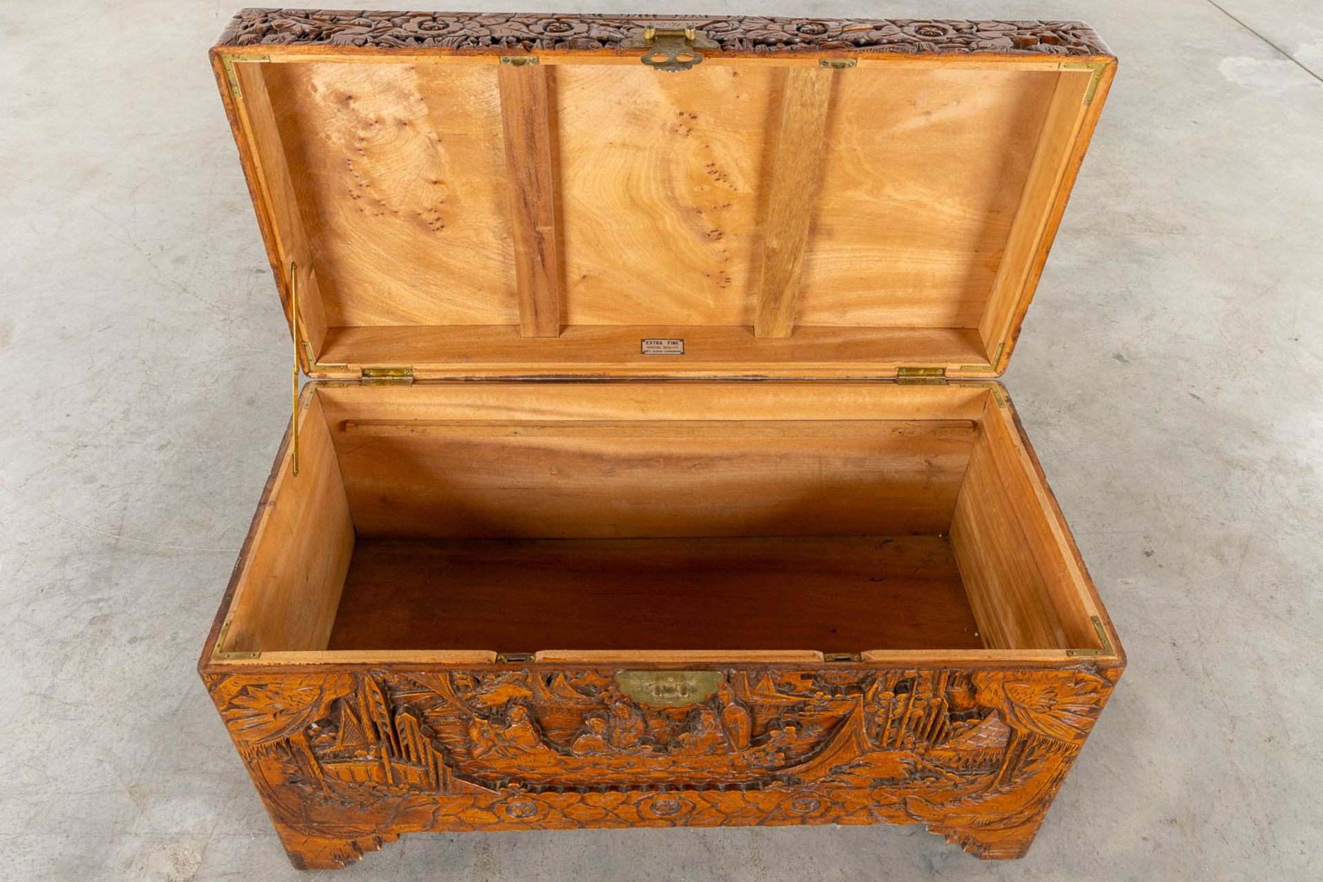 Two Oriental chests, tropical hardwood. Probably Myanmar. (L:50 x W:102 x H:60 cm) - Image 20 of 21