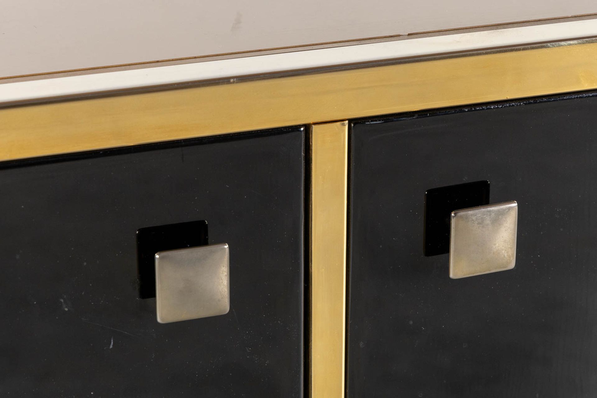 A pair of cabinets, lacquered wood and gilt metal, probably made by Belgo Chrome. (L:37 x W:86,5 x H - Image 8 of 11