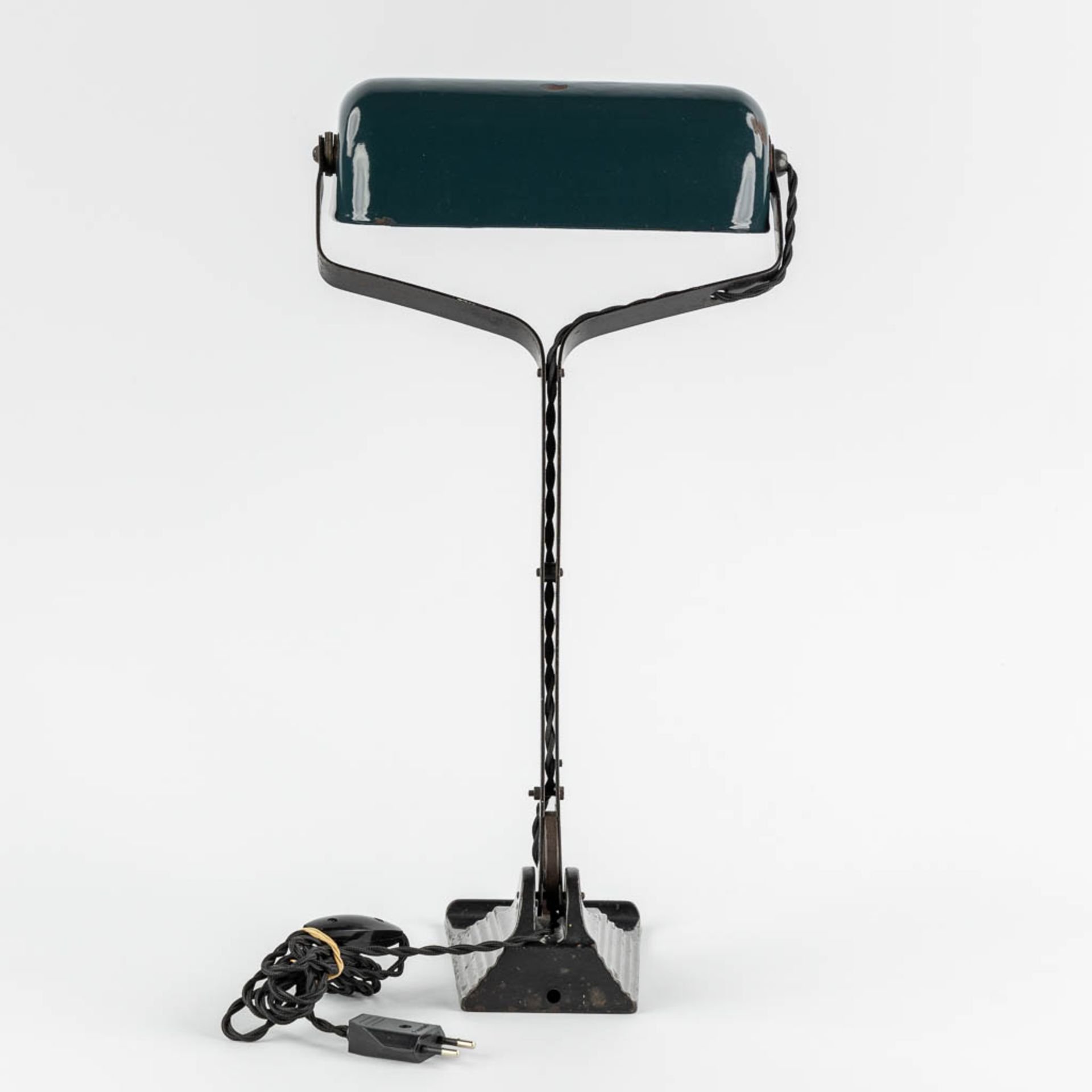 Horax, a table lamp, enamelled metal. 20th C. (L:37 x W:25 x H:38,5 cm) - Image 4 of 13