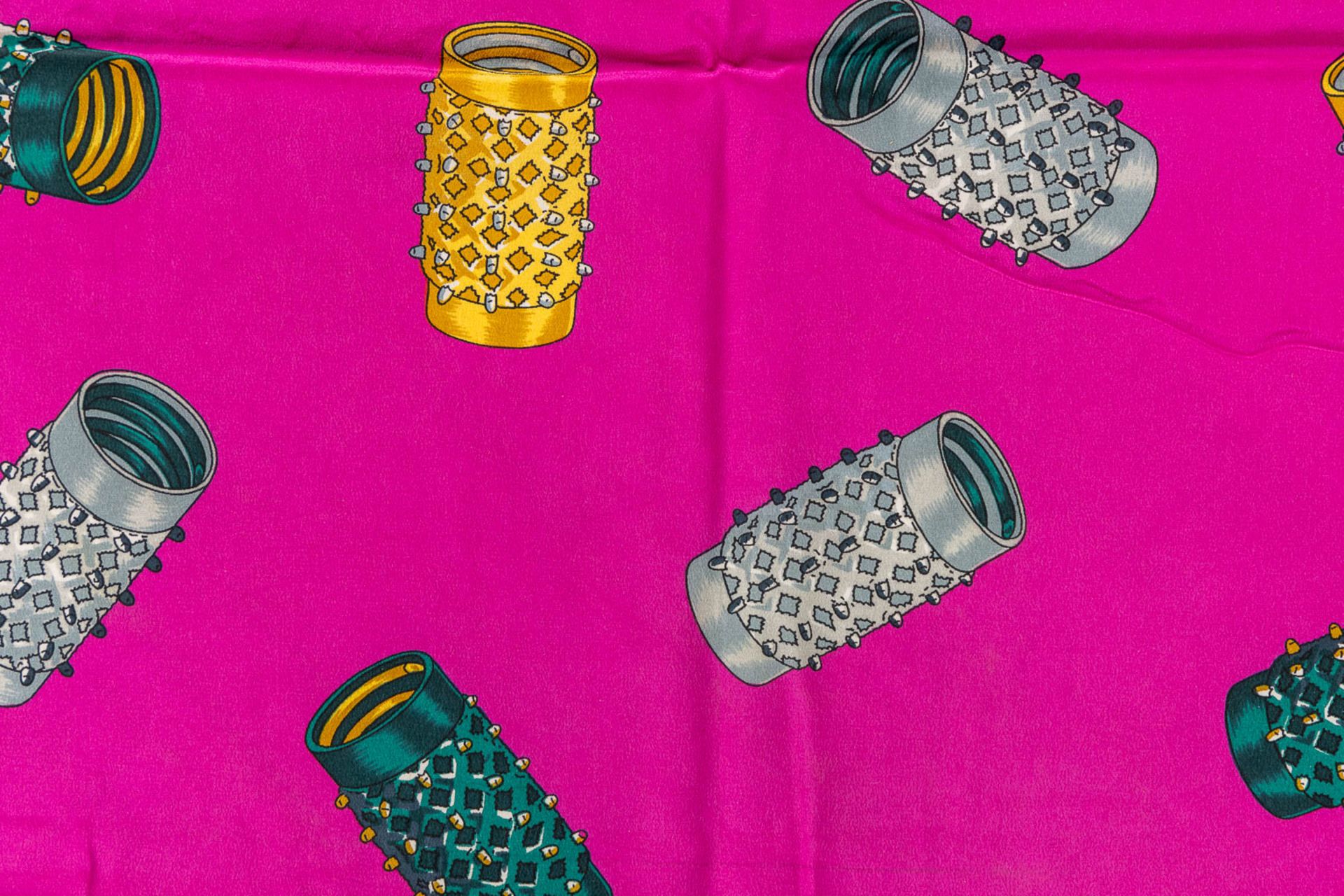 Moschino, Four Silk Scarfs/Sjawls (W:84 x H:84 cm) - Image 10 of 14