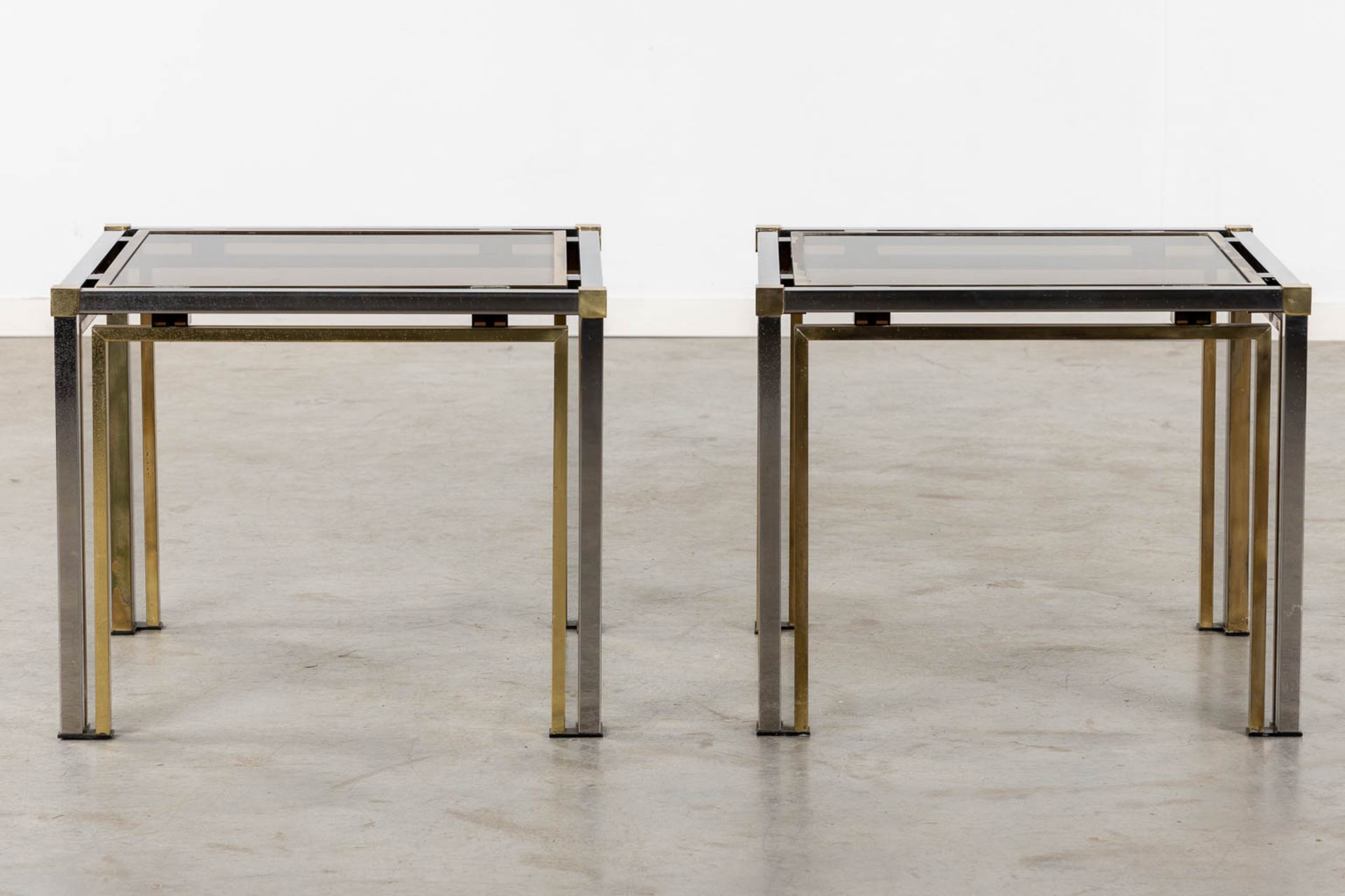 Four identical tables and a coffee table, gilt and silver-plated brass. Dewulf Selection / Belgo Chr - Image 9 of 19