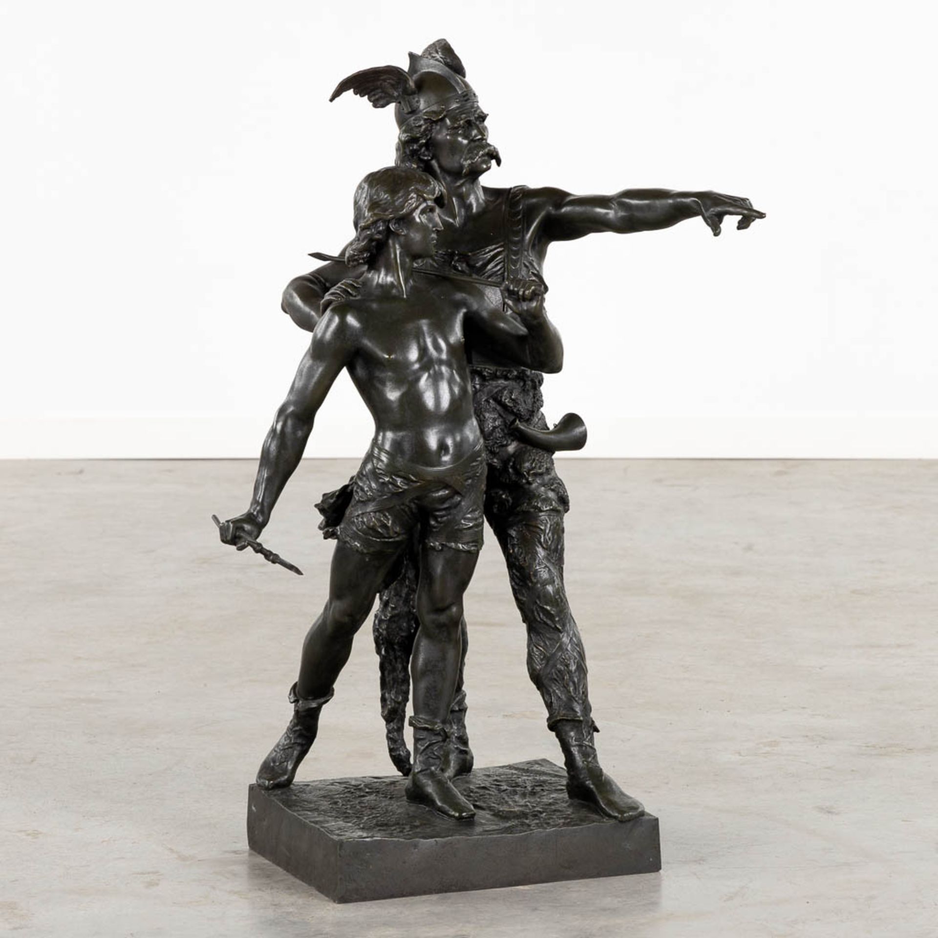 Émile LAPORTE (1858-1907) 'Vercingetorix and his son', patinated bronze. (L:43 x W:55 x H:86,5 cm) - Bild 3 aus 13