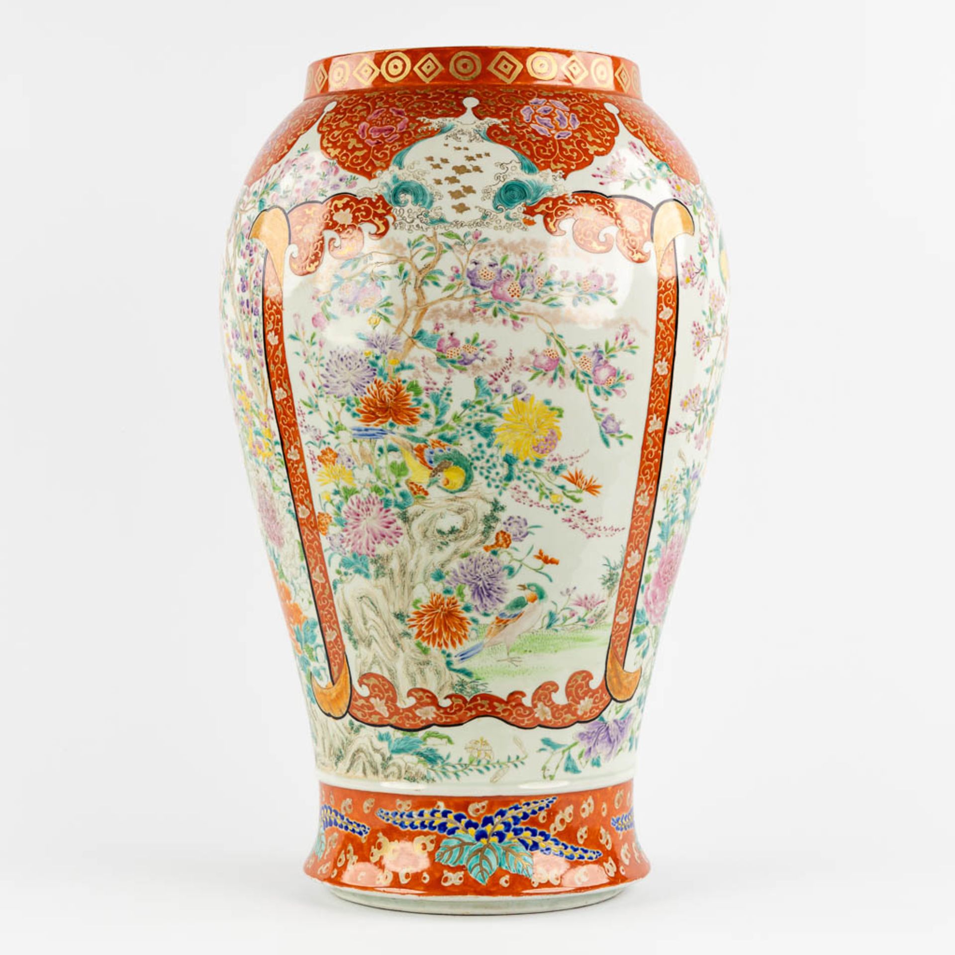A large Japanese Kutani vase, decorated with fauna and flora. 19th C. (H:61 x D:38 cm) - Image 4 of 13