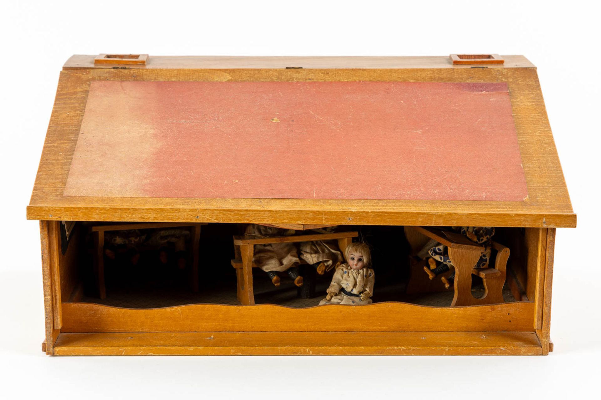 An antique lectern with a miniature diorama of a school, Probably Germany, First half of the 20th C. - Image 4 of 14