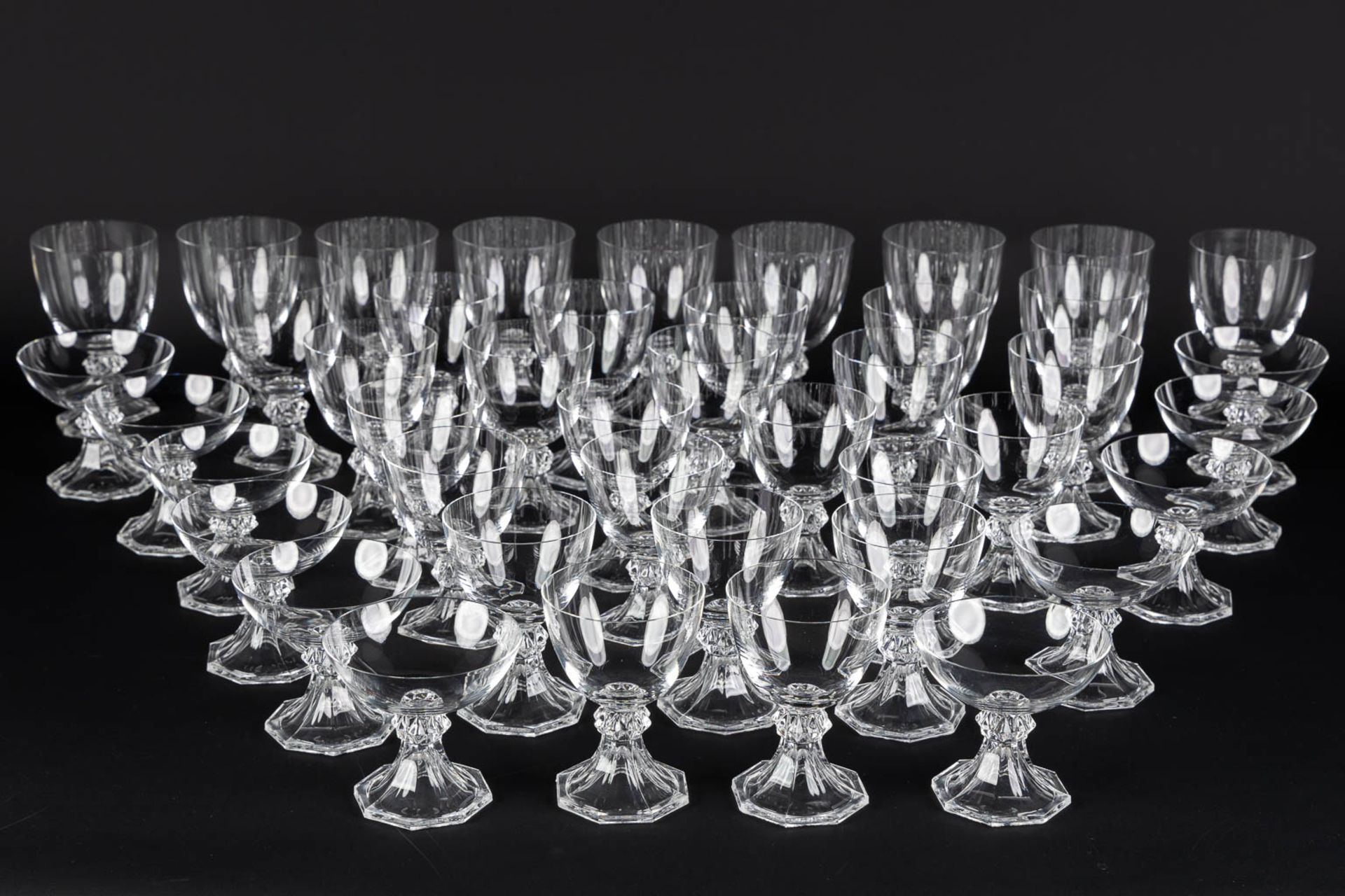 Val Saint Lambert, Model Yale, 43 crystal glasses. (H:14 cm) - Bild 3 aus 8