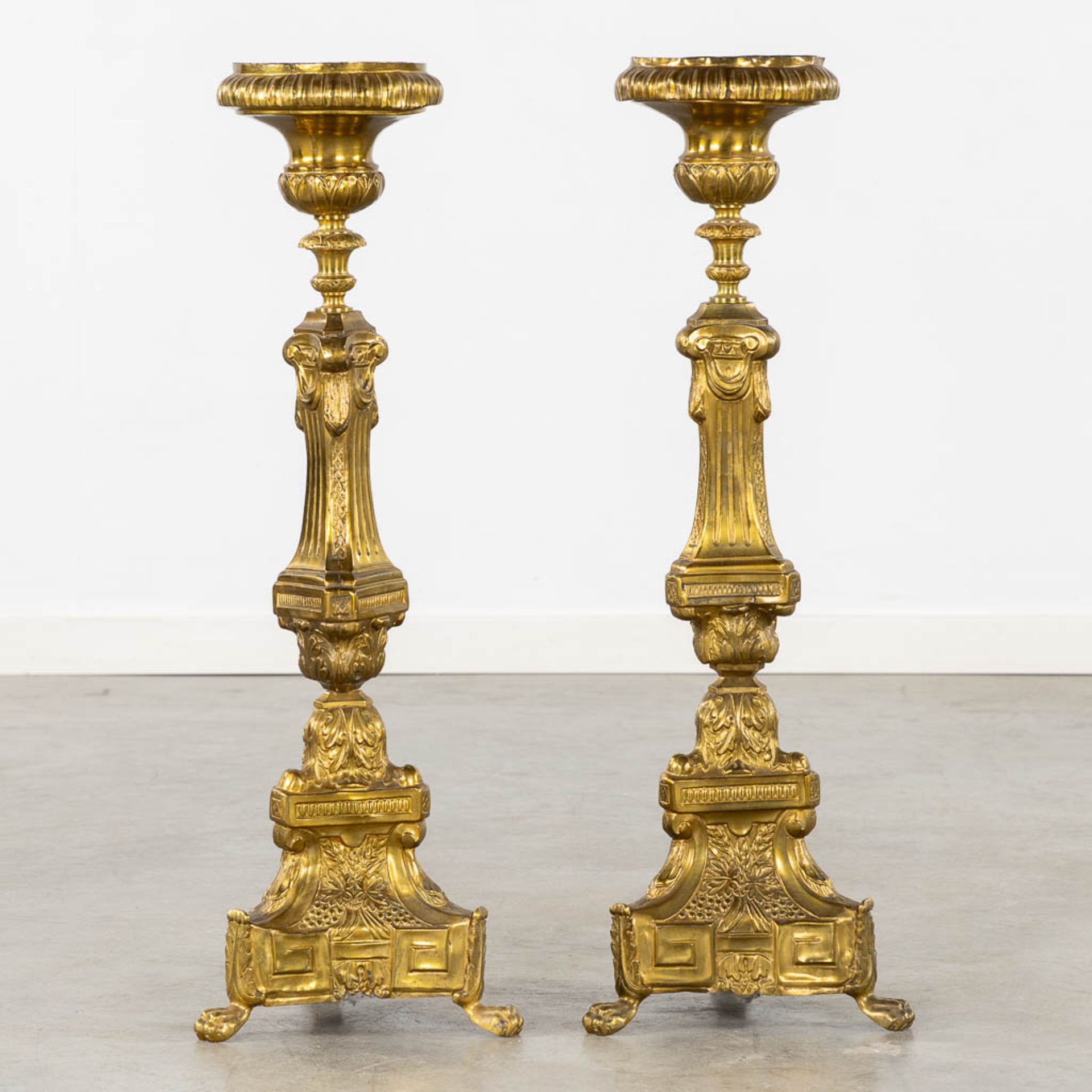 A pair of church candlesticks, brass. 19th C. (H:76 cm) - Image 4 of 13