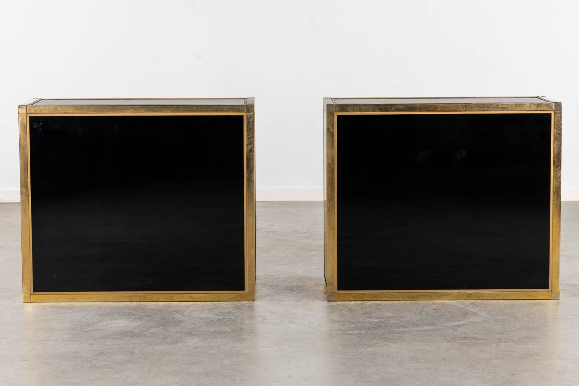A pair of cabinets, lacquered wood and gilt metal, probably made by Belgo Chrome. (L:37 x W:86,5 x H - Image 6 of 11