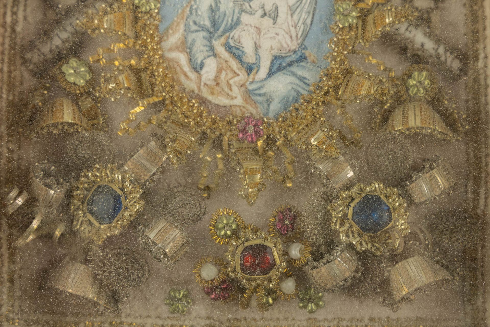 An antique frame with an image of Joseph with child, cabochons and decorations. 19th C. (W:21 x H:25 - Image 5 of 6