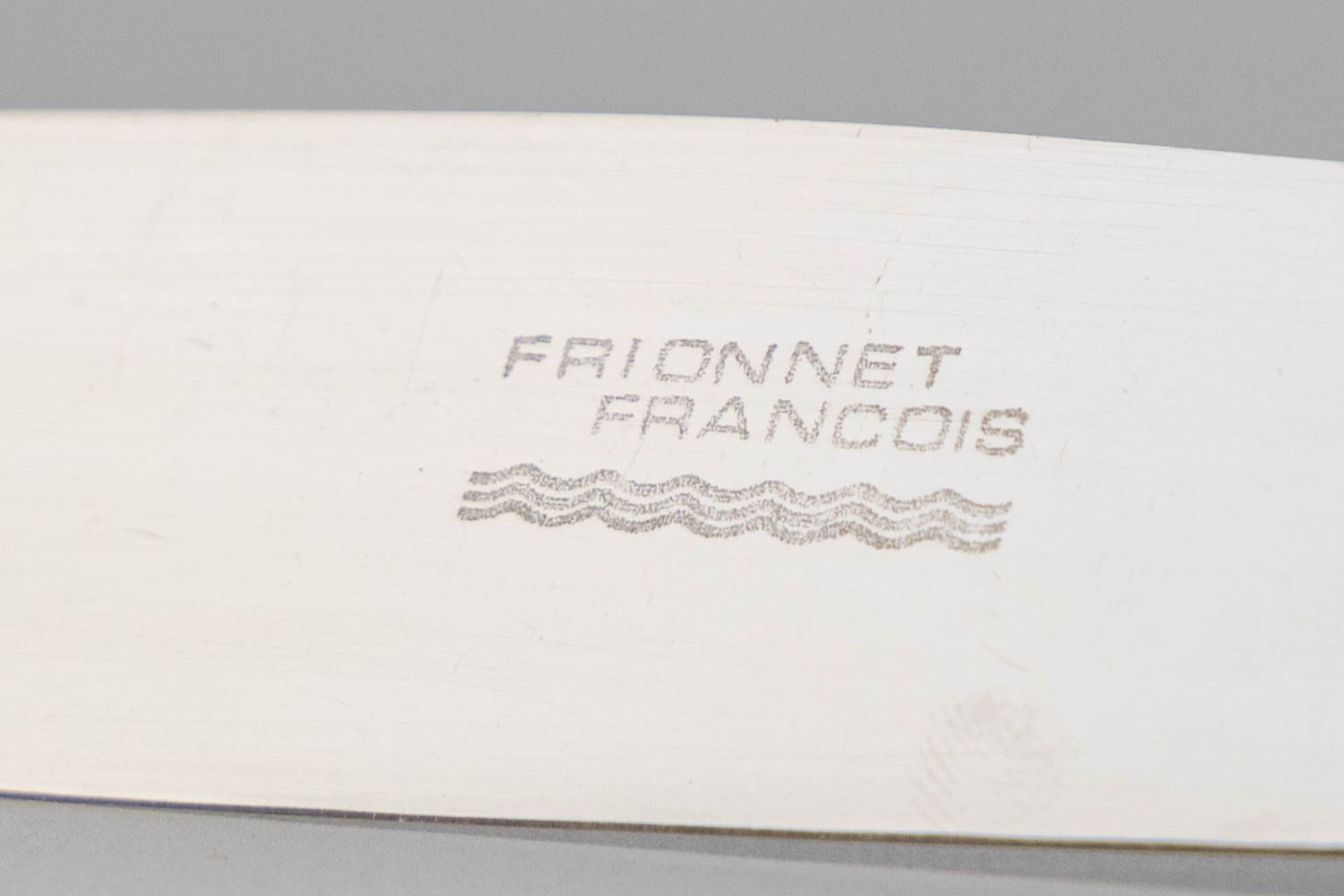 Francois Frionnet, a 12-person, 144-piece silver-plated cutlery. (L:32 x W:46 x H:28 cm) - Bild 13 aus 17