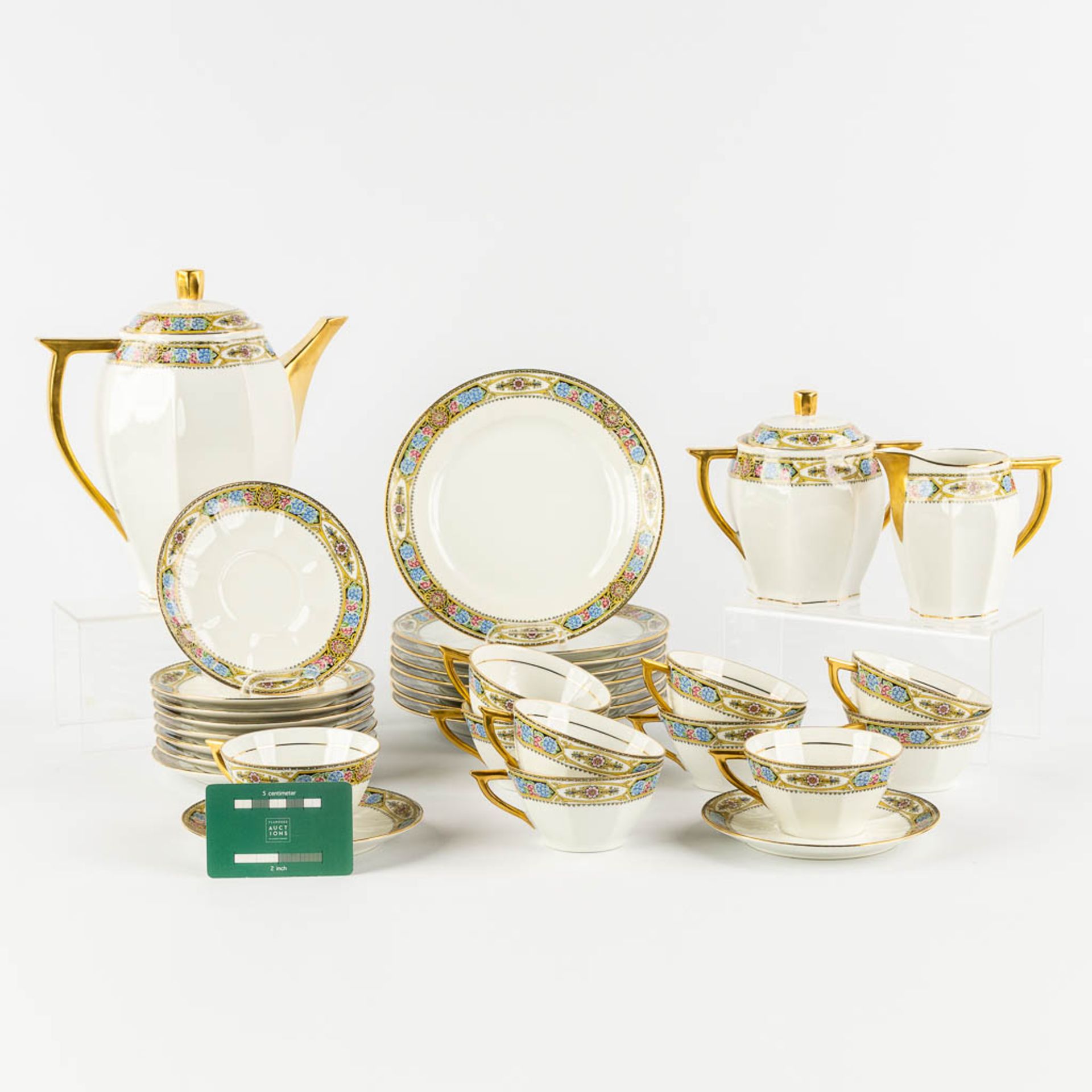 Robert Haviland, Limoges, a 23-piece coffee service. (L:13 x W:22 x H:24 cm) - Image 2 of 20