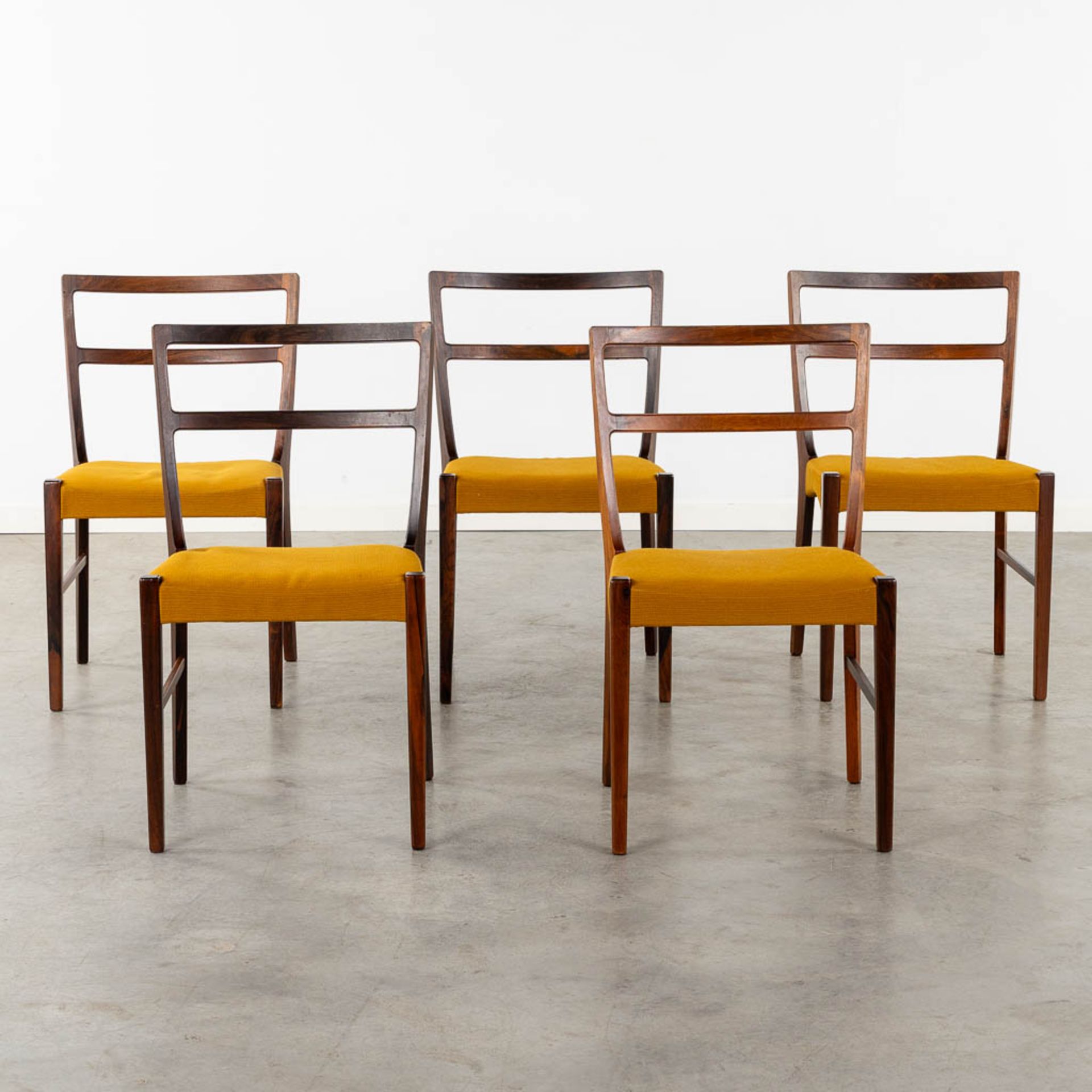 Johannes ANDERSEN (1903-1997) '5 Dining Chairs' for Bernhard Pedersen and Son. (L:52 x W:45 x H:80 c