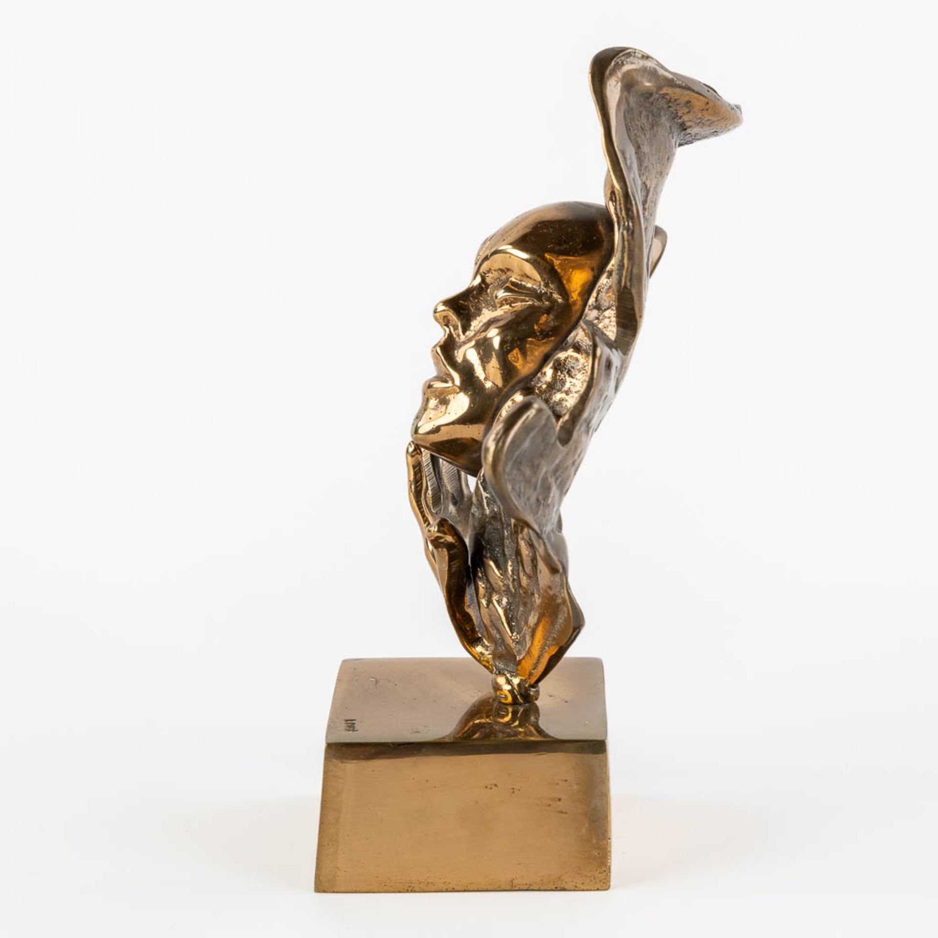 Yves LOHE (1947) 'Sculpture' patinated bronze. (W:17 x H:21 cm) - Bild 6 aus 10