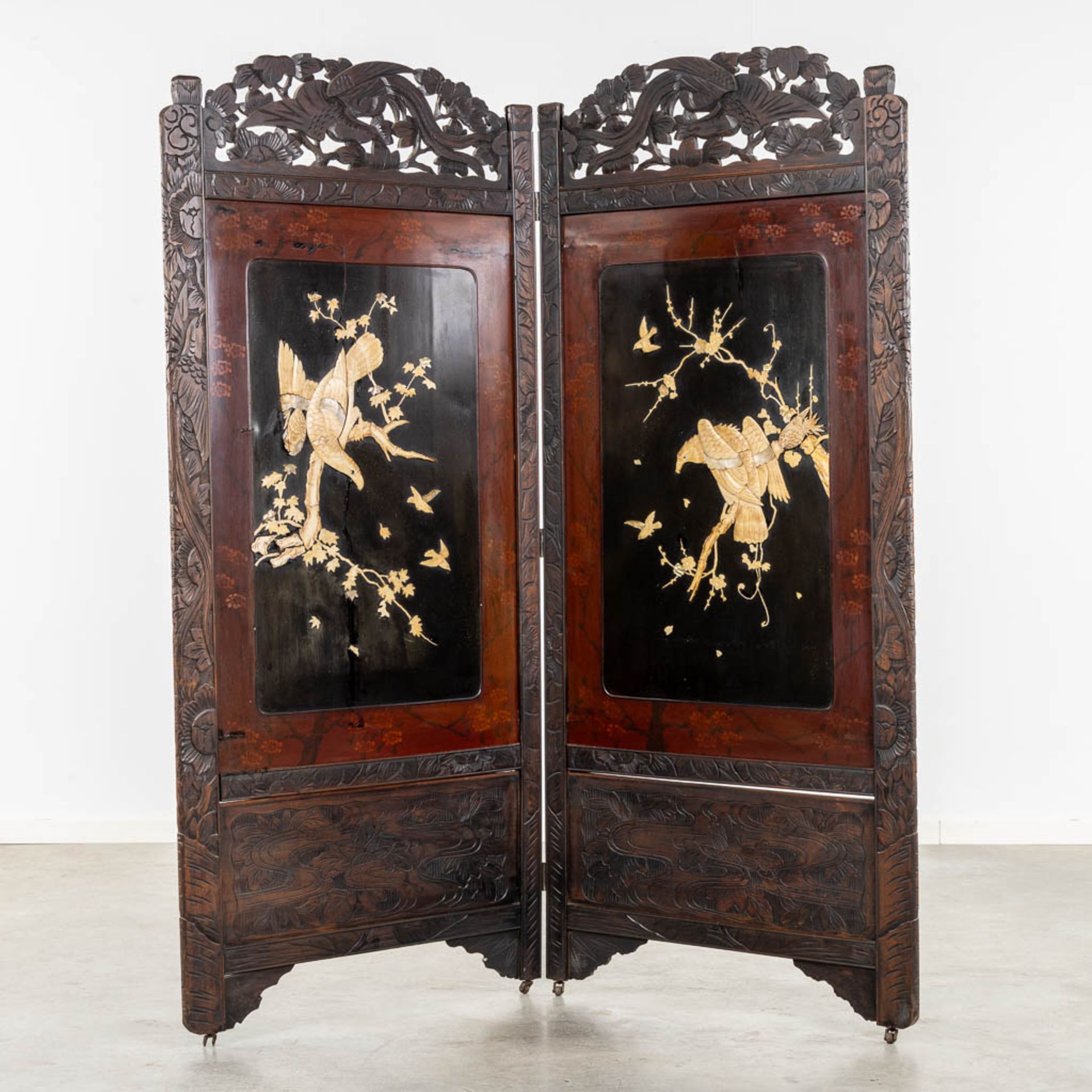 A two-fold Japanese Shibayama inlay room divider, decorated with Eagles. Meji, 19th C. (W:172 x H:18