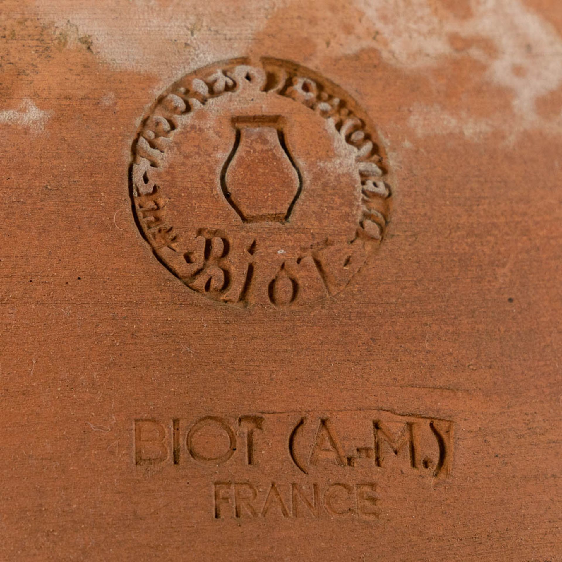 Biot France, 3 terracotta garden vases. (H:64 x D:62 cm) - Bild 5 aus 8