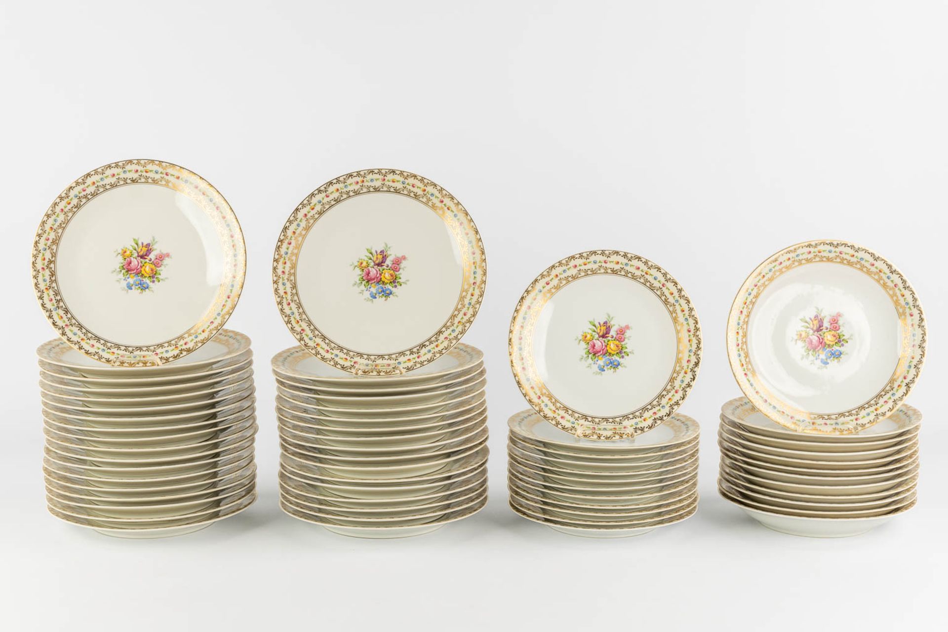 Raynaud, Limoges, a large dinner service. (L:25 x W:35 cm) - Image 3 of 16