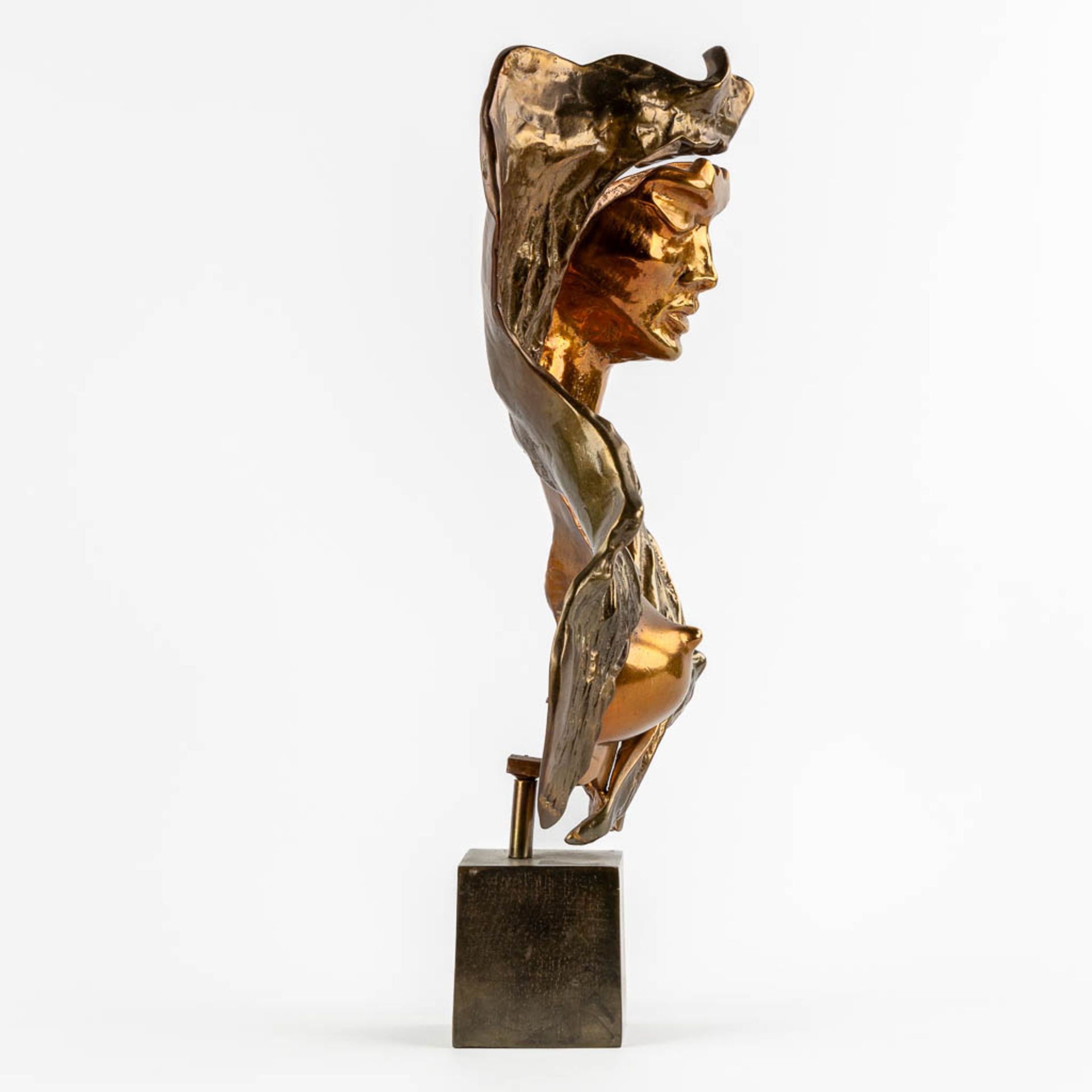 Yves LOHE (1947) 'Figure of a Lady' patinated bronze. (L:13 x W:29 x H:54 cm) - Image 6 of 10