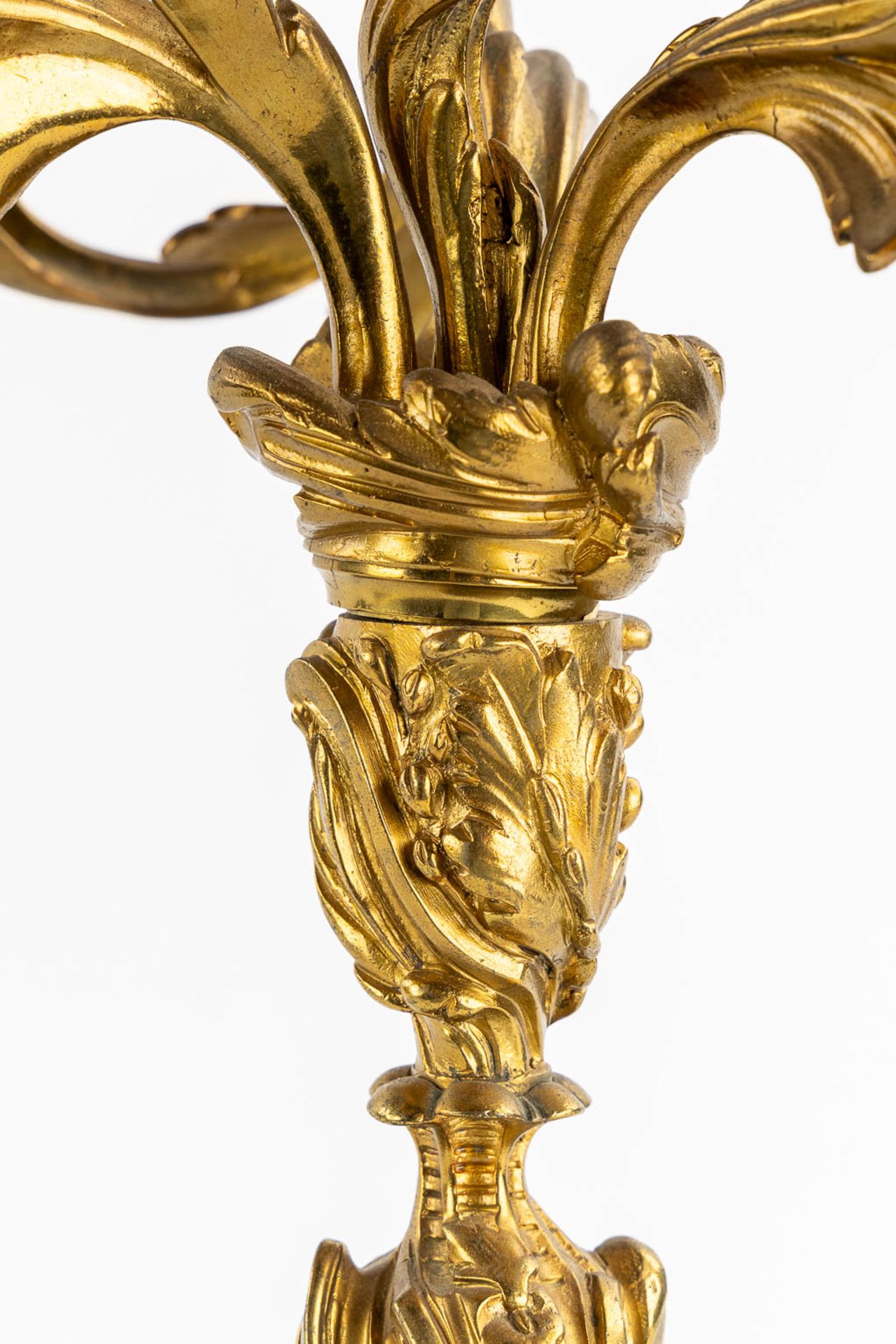 A pair of candelabra, bronze in Louis XV style. Circa 1900. (H:54 x D:27 cm) - Image 8 of 9