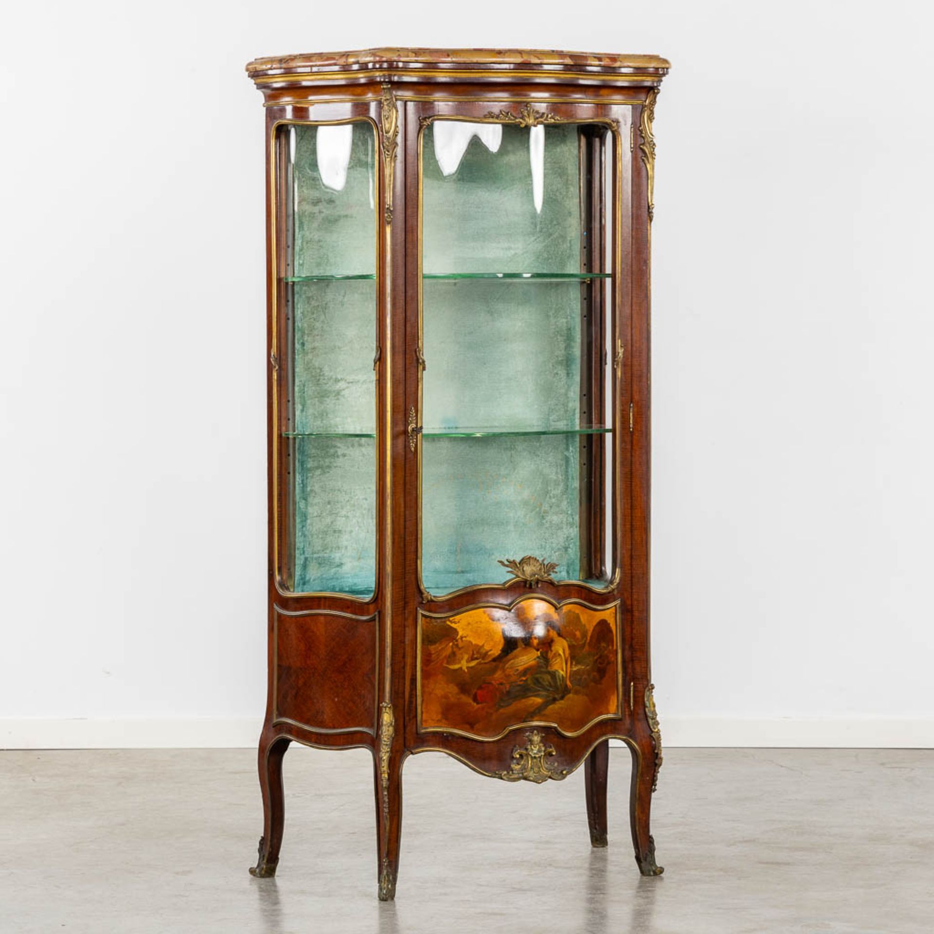 François LINKE (1855-1946)(Attr.) A fine 'Vernis Martin' display cabinet, Breche D'alep marble. (L:5