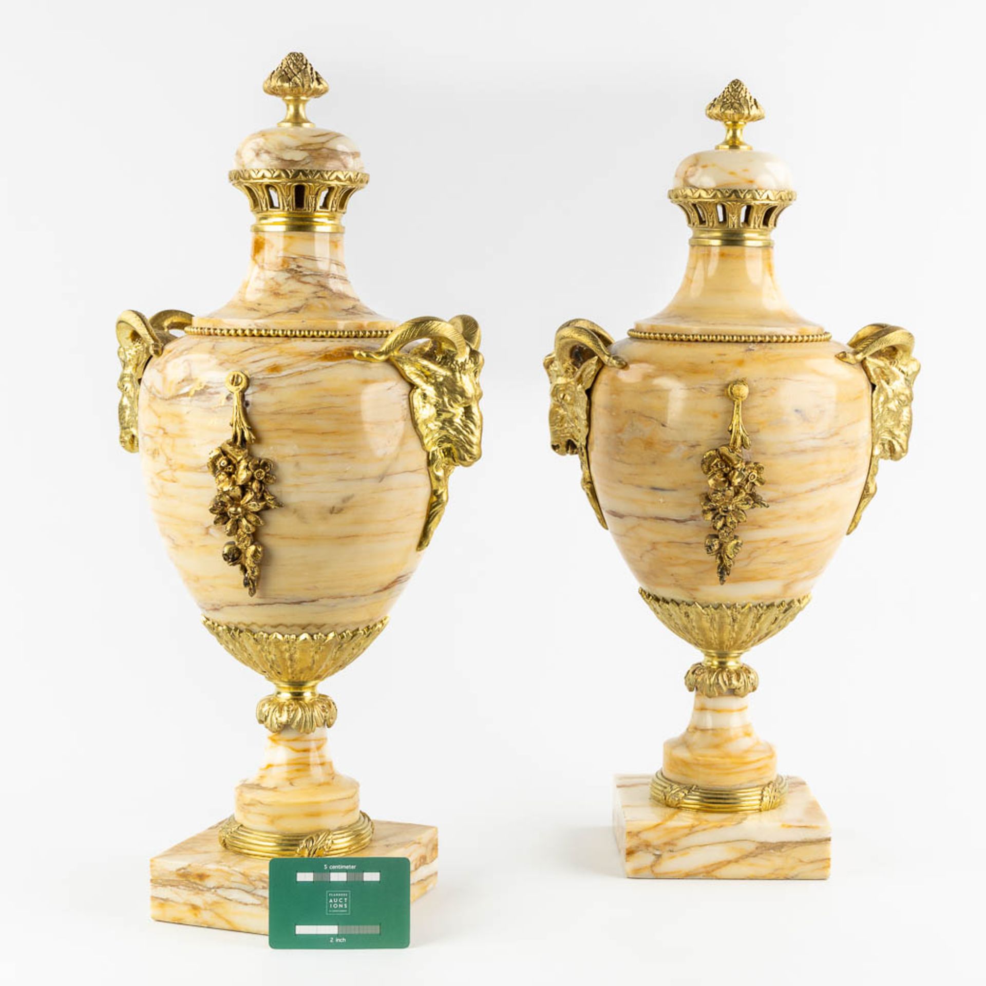 A pair of marble cassolettes, decorated with gilt bronze ram's heads. 19th C. (L:21 x W:25 x H:54 cm - Image 2 of 14