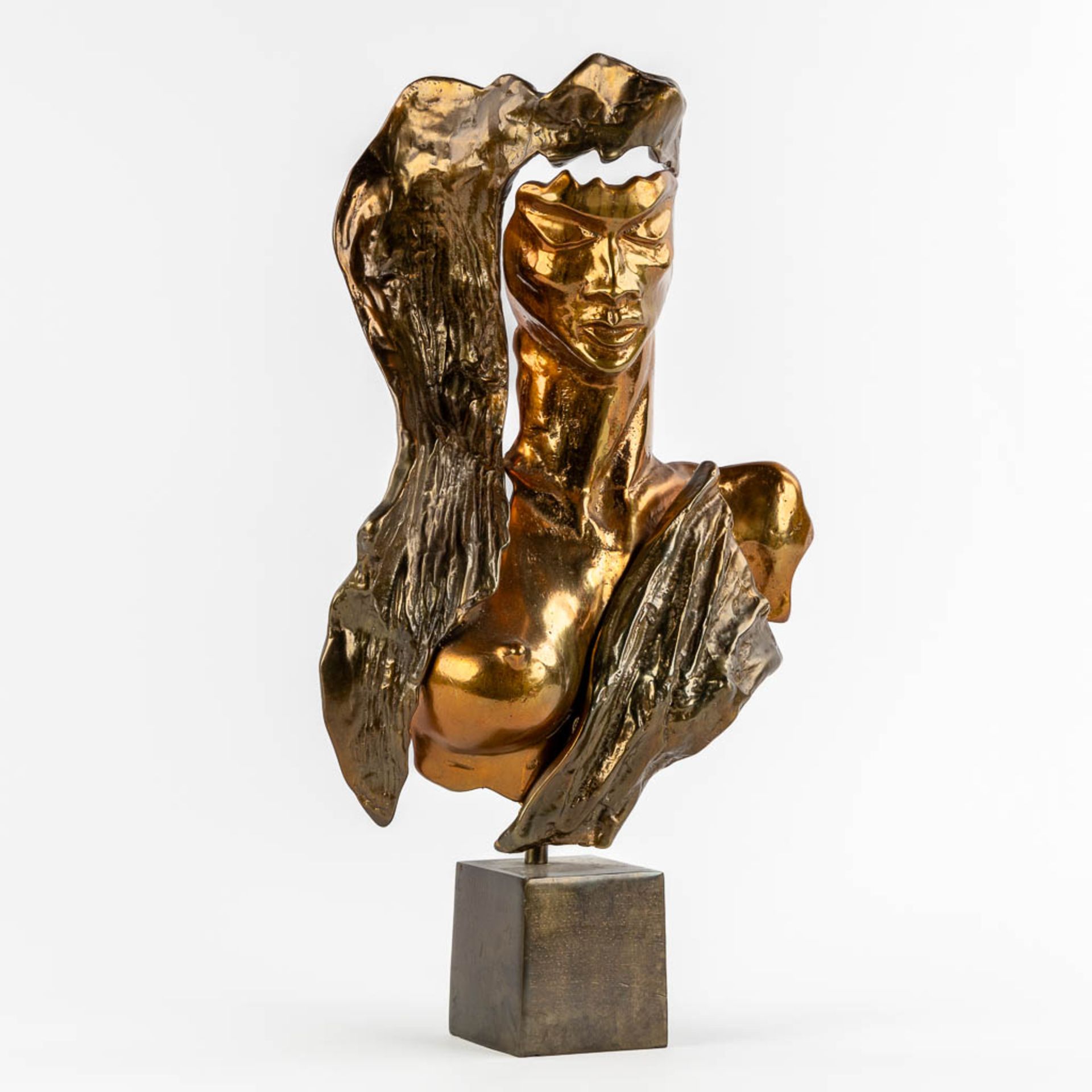 Yves LOHE (1947) 'Figure of a Lady' patinated bronze. (L:13 x W:29 x H:54 cm)
