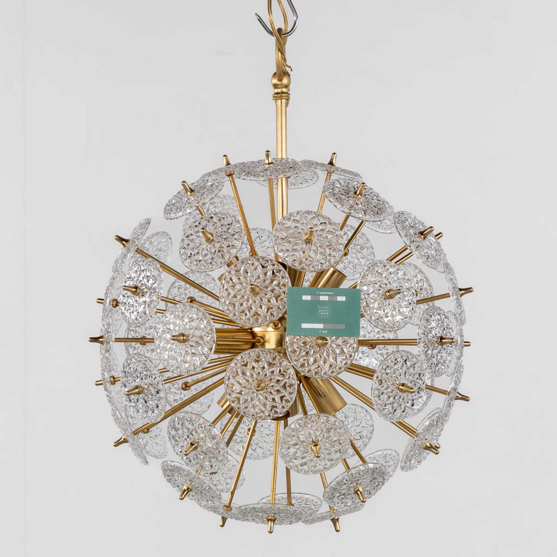 Val Saint Lambert, a mid-century 'Sputnik' ceiling lamp. Glass and gilt metal. (H:62 x D:47 cm) - Bild 2 aus 9