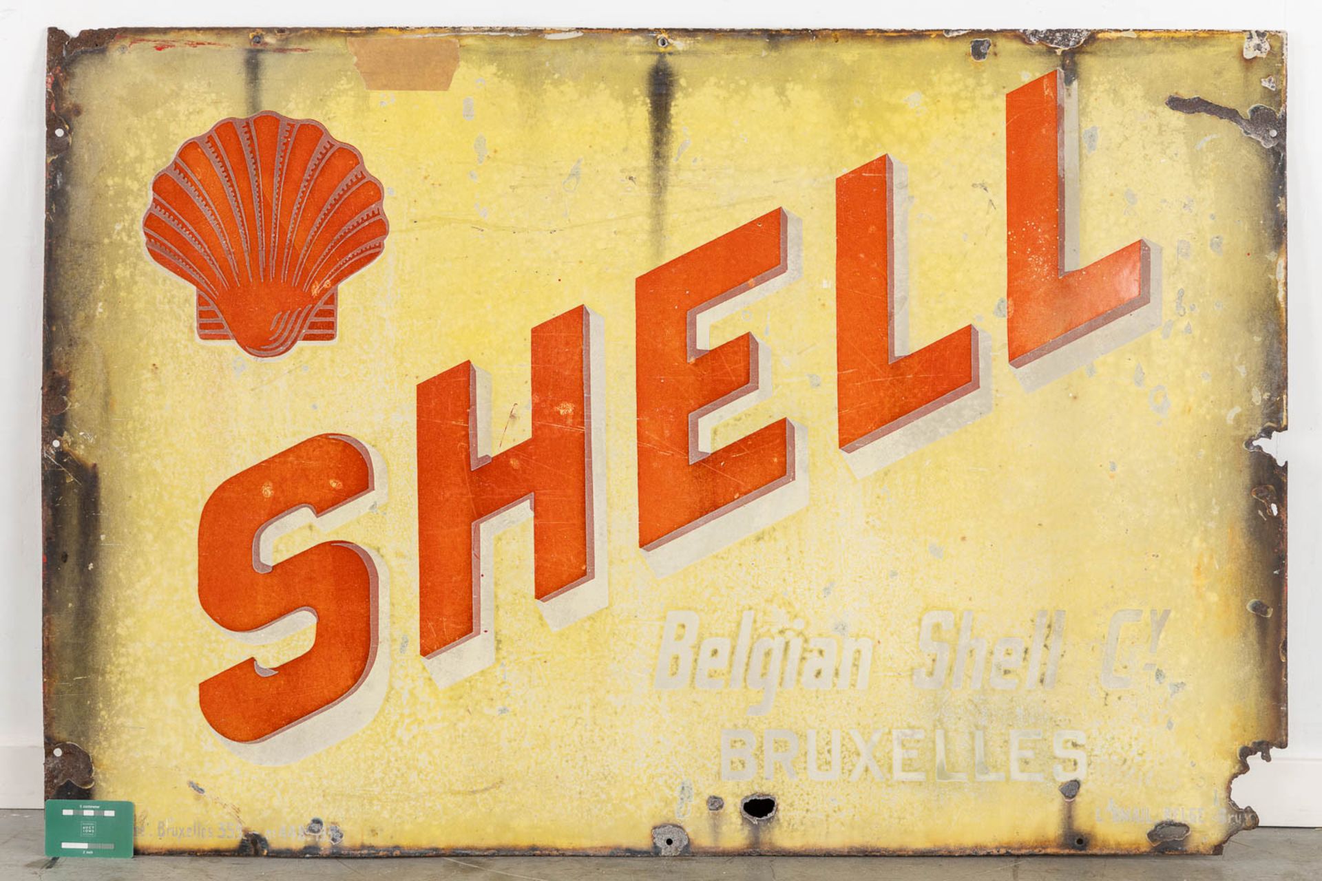 Shell Belgian Shell Company, Bruxelles, an enamel plate. (W:120 x H:80 cm) - Image 2 of 9