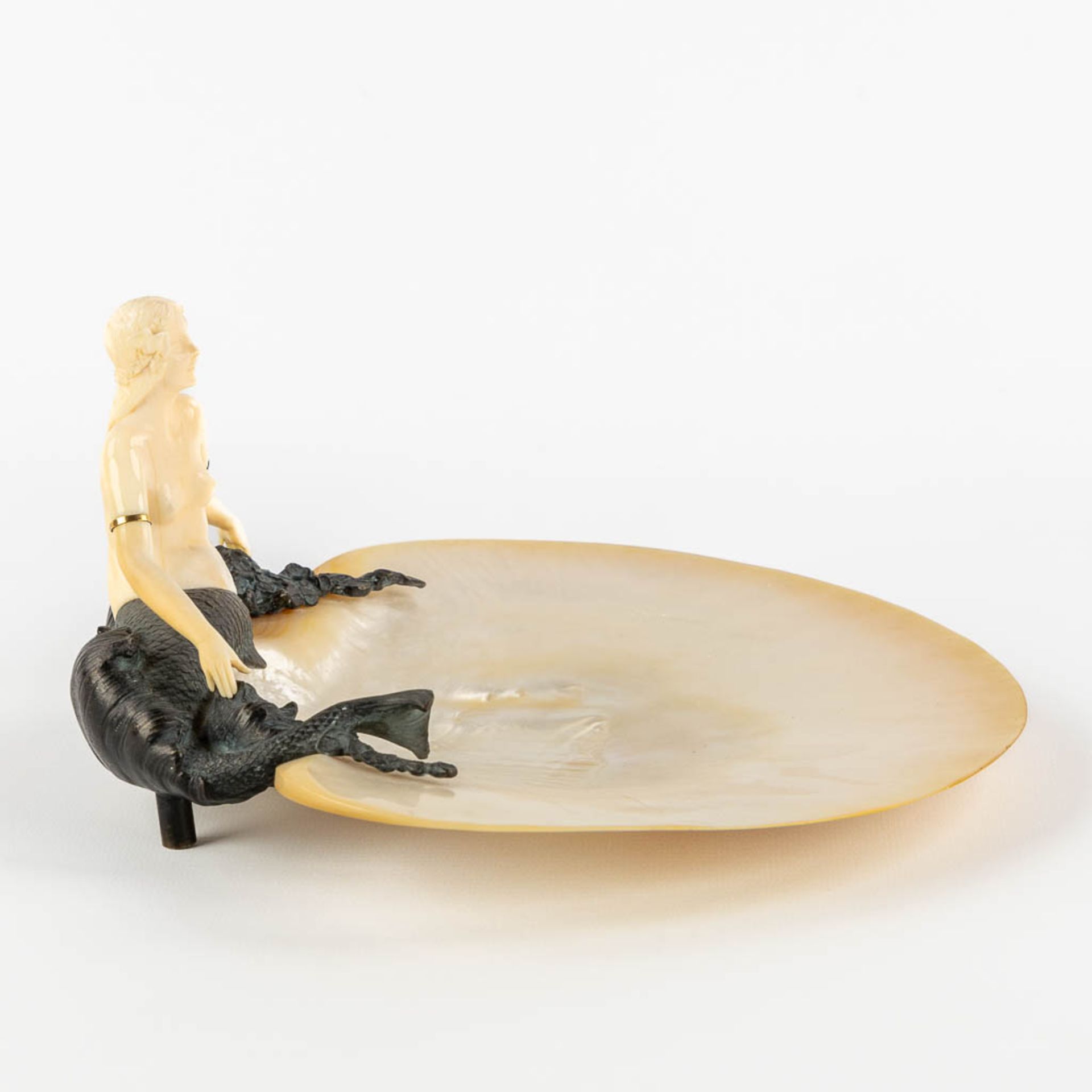 An antique 'Trinket bowl' with a Chryselephantine mermaid. Probably Austria, Circa 1920-1930. (W:24 - Image 6 of 9