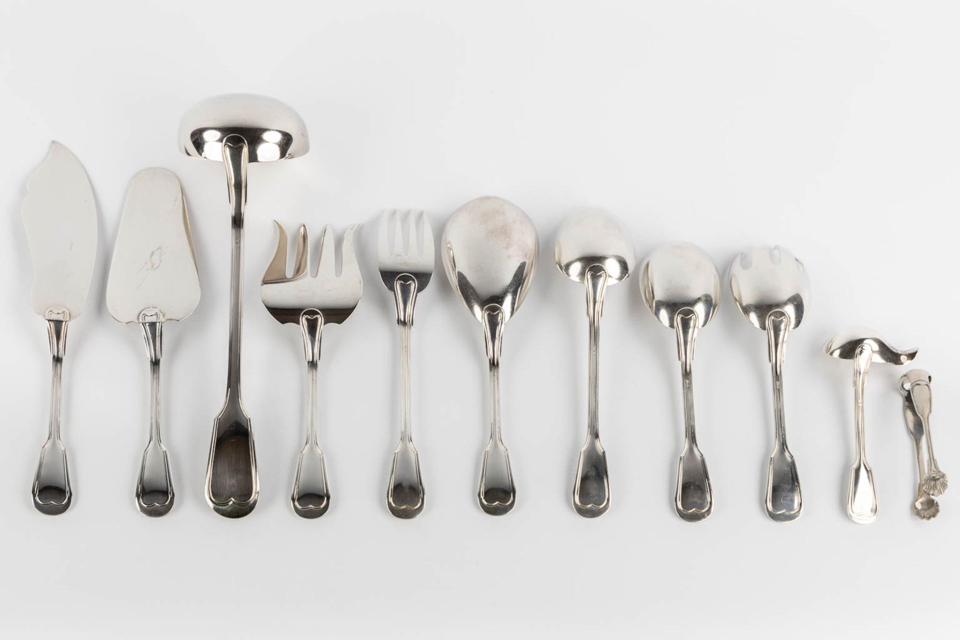 Bruno Wiskemann, 12-person, 136-piece silver-plated cutlery in a chest. (L:33 x W:50 x H:30 cm) - Image 4 of 16