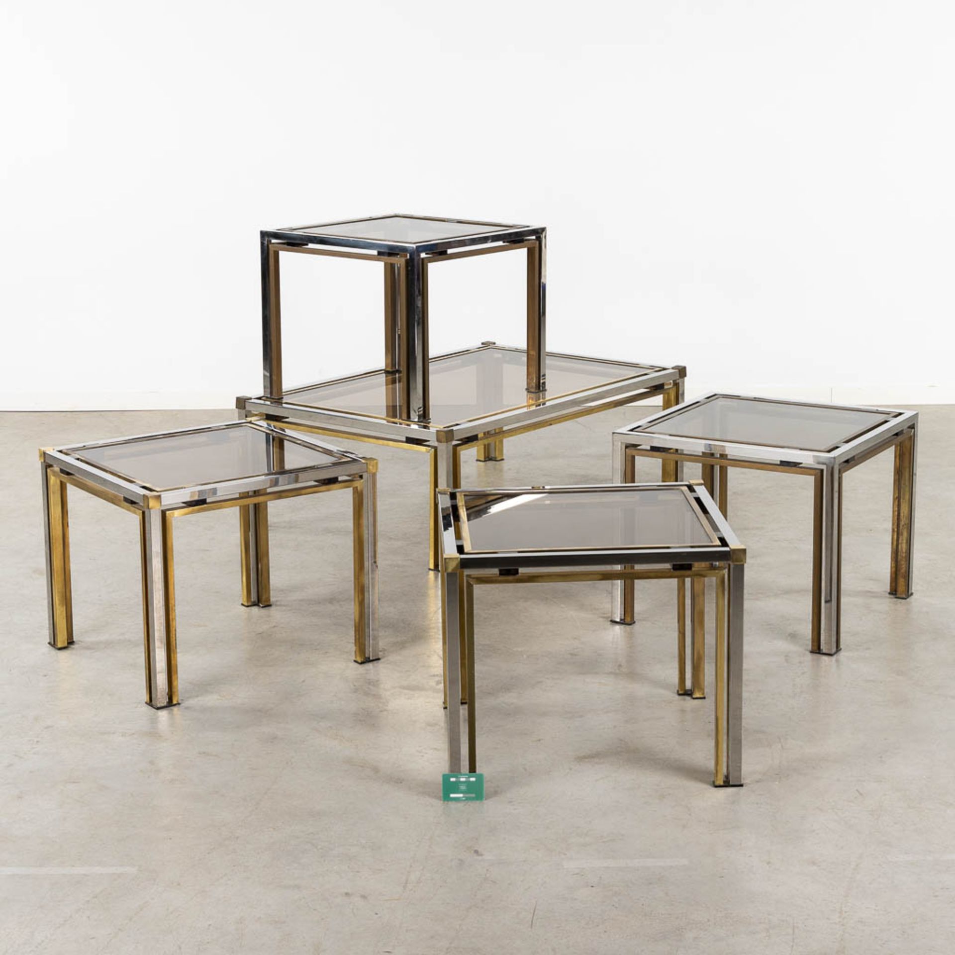 Four identical tables and a coffee table, gilt and silver-plated brass. Dewulf Selection / Belgo Chr - Image 2 of 19