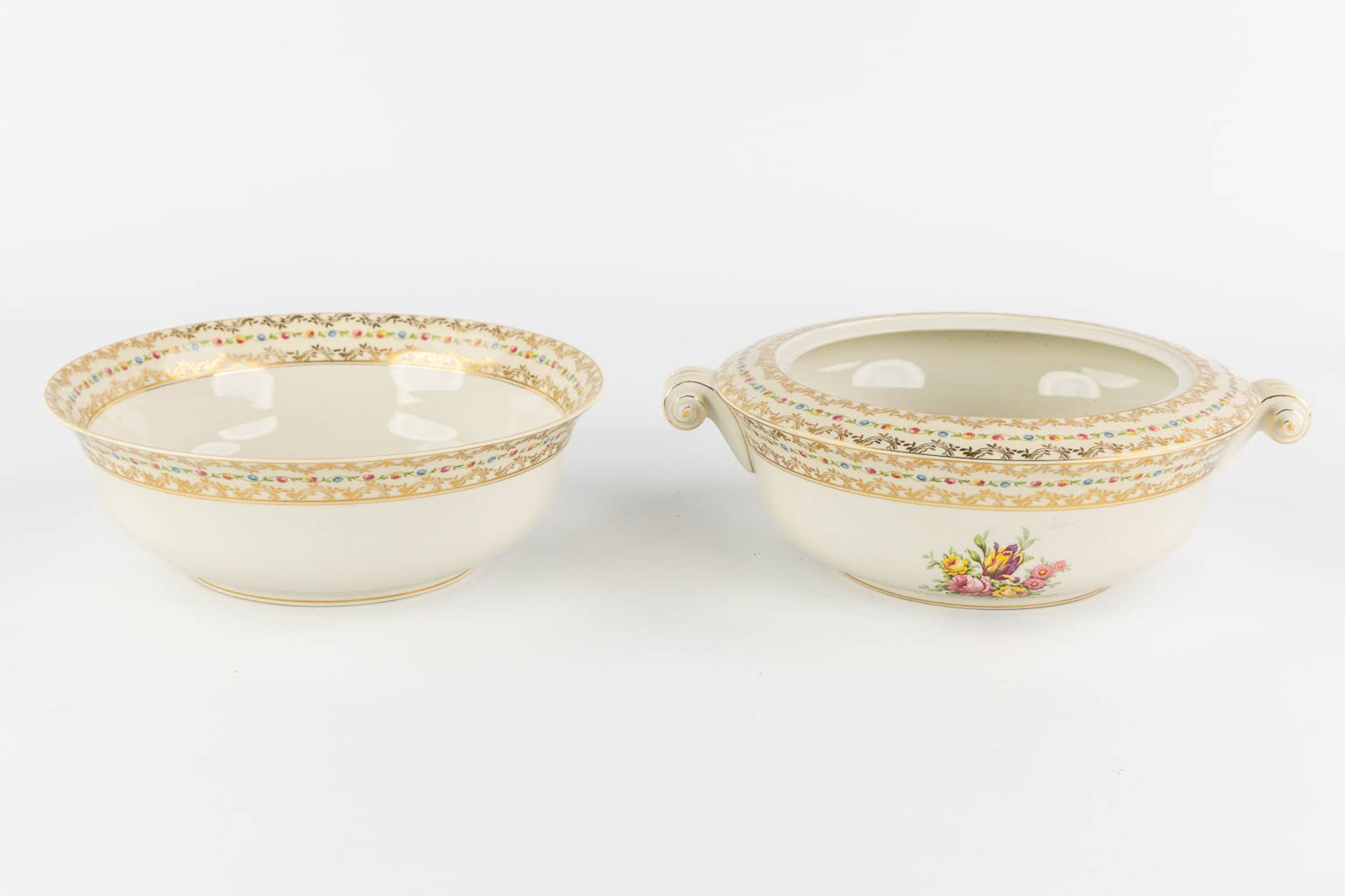 Raynaud, Limoges, a large dinner service. (L:25 x W:35 cm) - Image 14 of 16