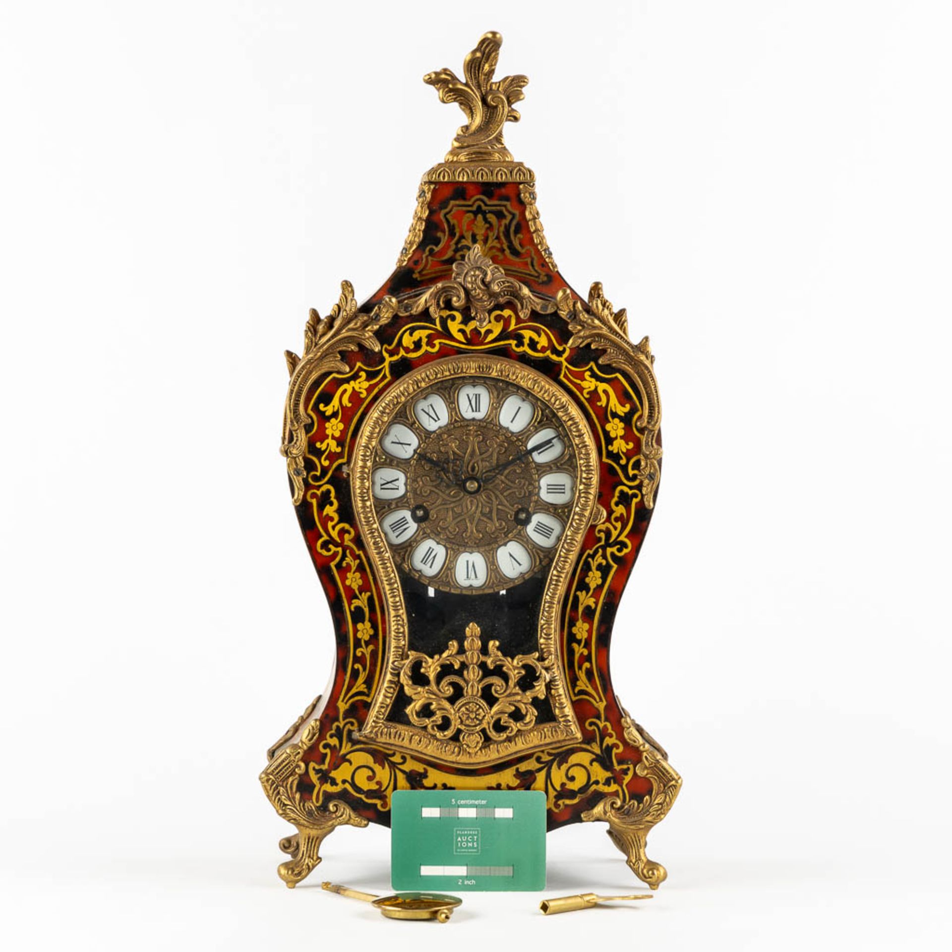 A mantle cartel clock, mounted with bronze in Napoleon 3 style, circa 1970. (L:12 x W:23 x H:47 cm) - Bild 2 aus 10