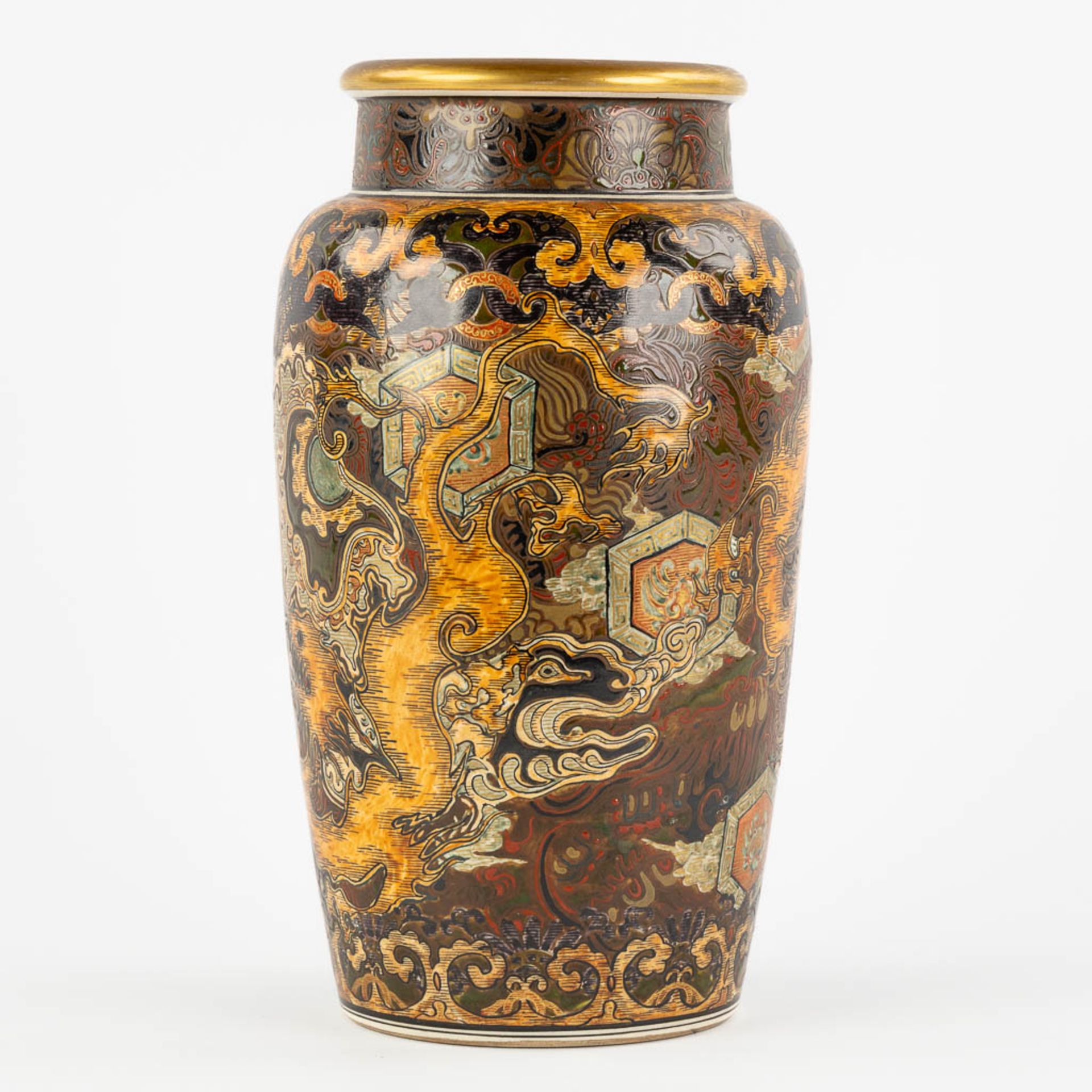 A decorative Japanese vase with a dragon decor. Glazed faience. (H:31 x D:18 cm) - Image 6 of 12