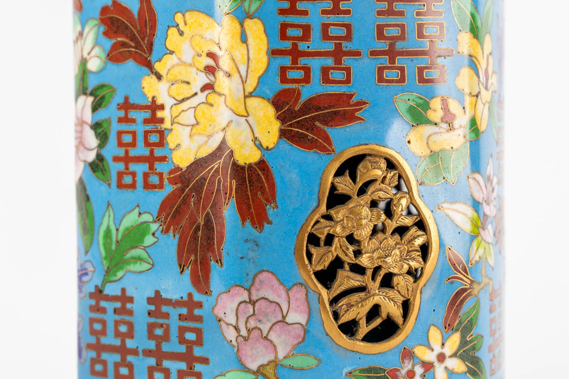 A Chinese hexagonal vase, Cloisonné bronze, 20th C. (H:34 x D:15 cm) - Bild 9 aus 9