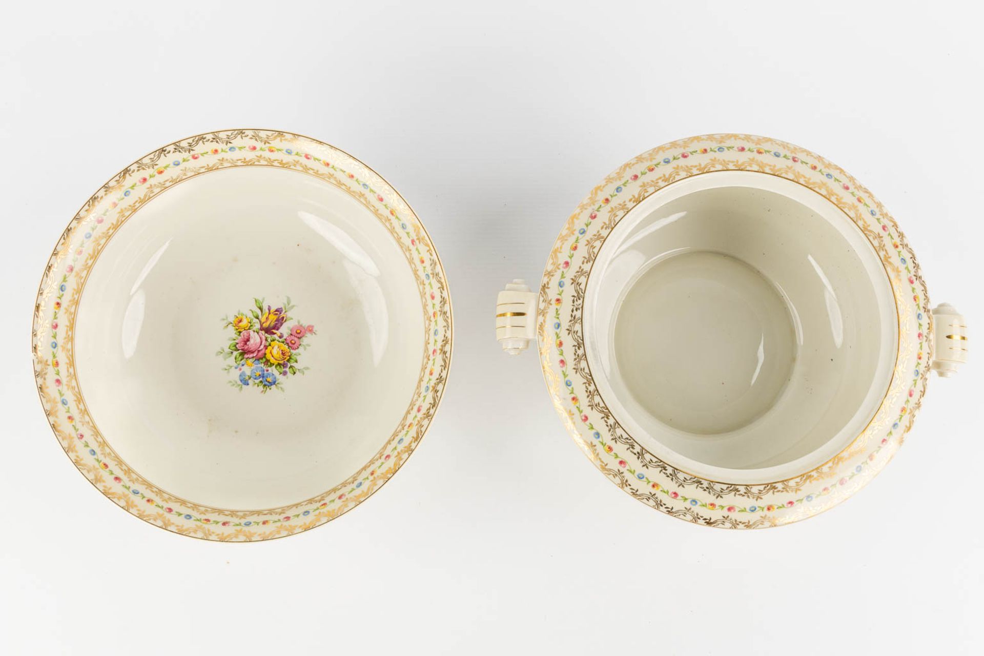 Raynaud, Limoges, a large dinner service. (L:25 x W:35 cm) - Image 15 of 16