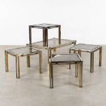 Four identical tables and a coffee table, gilt and silver-plated brass. Dewulf Selection / Belgo Chr
