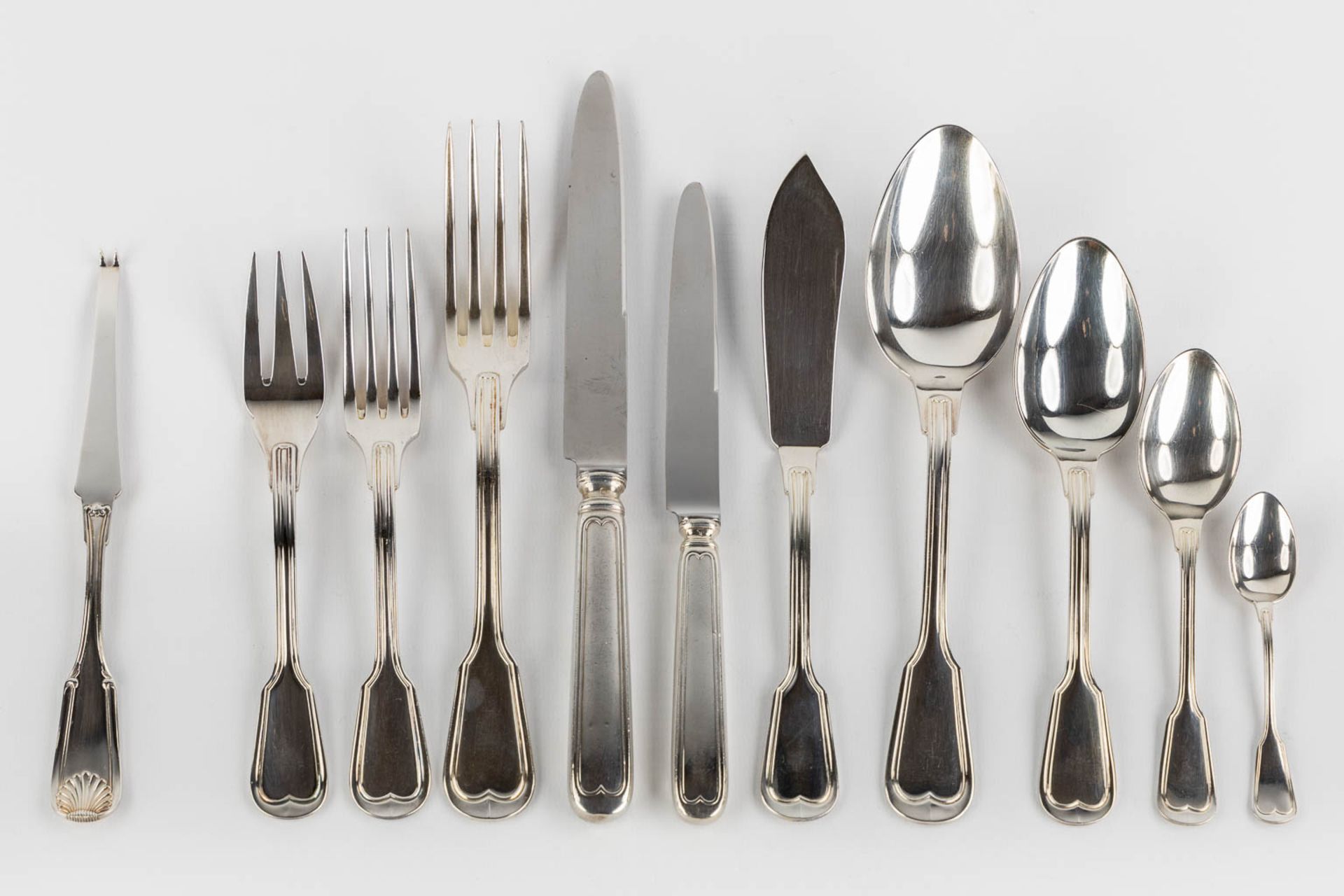 Bruno Wiskemann, 12-person, 136-piece silver-plated cutlery in a chest. (L:33 x W:50 x H:30 cm) - Image 8 of 16