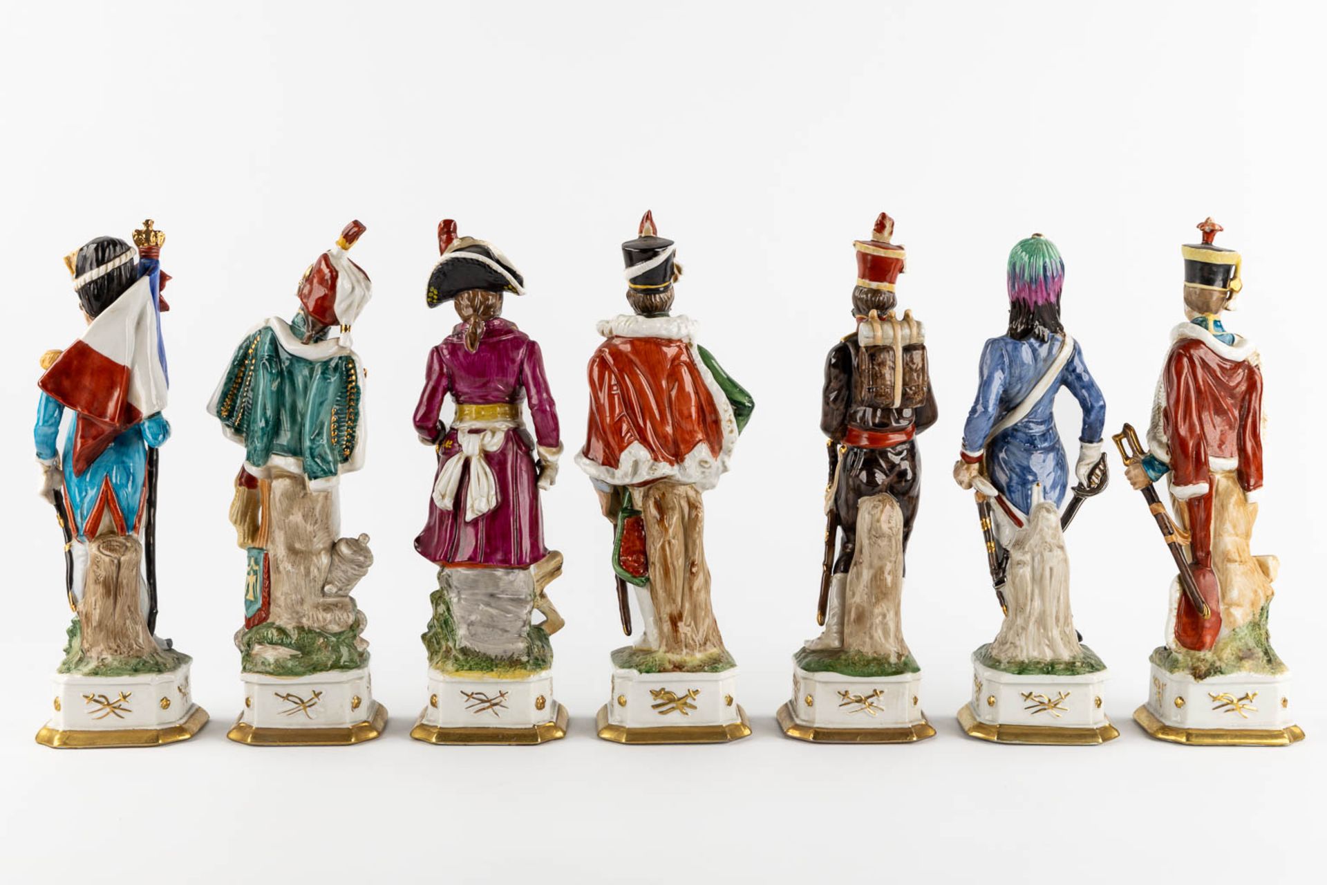 Napoleon Bonaparte and the generals, 14 figurines. Polychrome porcelain. (H:32 cm) - Bild 4 aus 11