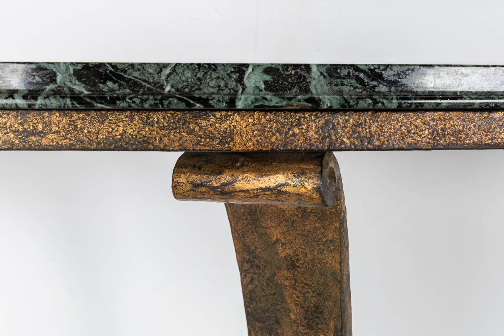 A wrought-iron console table, attributed to Raymond SUBES (1891-1970). Art Deco. (L:42 x W:180 x H:9 - Image 4 of 8