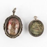 Two sealed theca with relics, Jesus Christ D.N.J.C, Barbara, Theresia, Anna. (W:4 x H:5,7 cm)