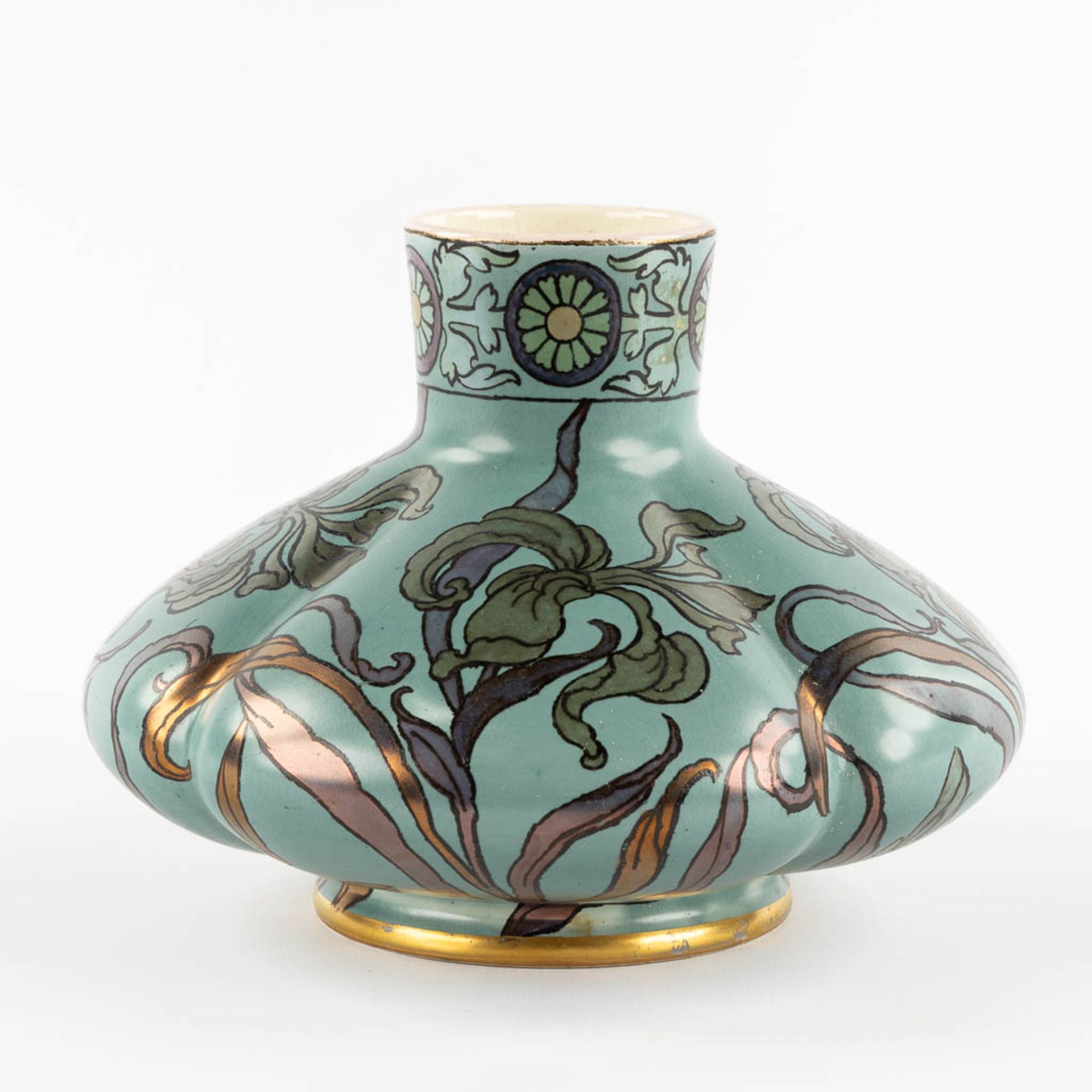 Boch Frères, Keramis, vase with a luster glaze, Art Nouveau. (H:18 x D:24 cm) - Image 4 of 11