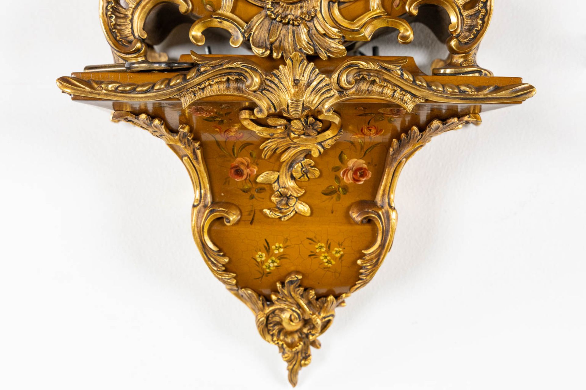 Zenith, a cartel clock. Wood with a hand-painted decor, gilt bronze mounted in louis XV style. (W:27 - Bild 5 aus 11